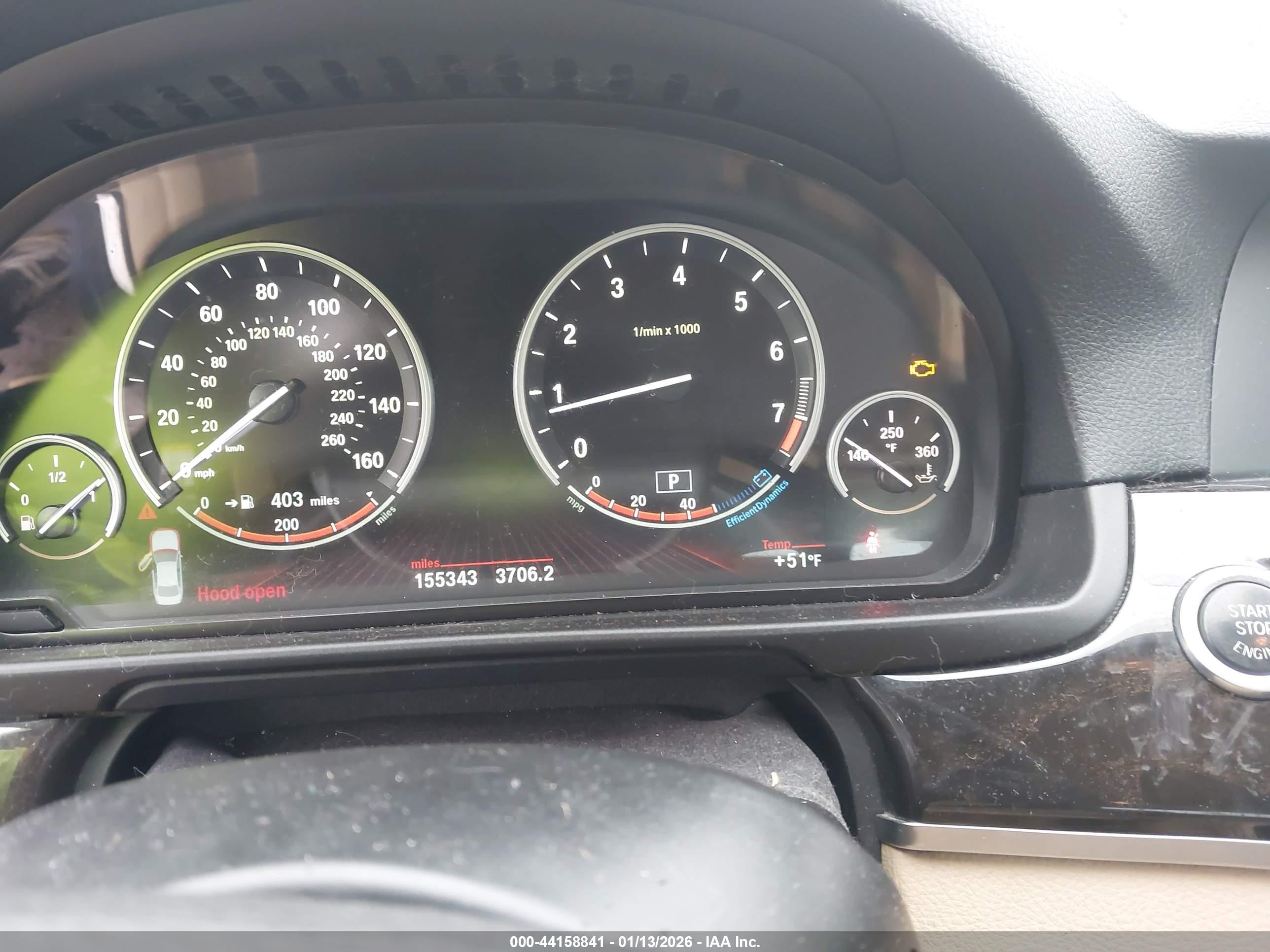 BMW 550I image 7