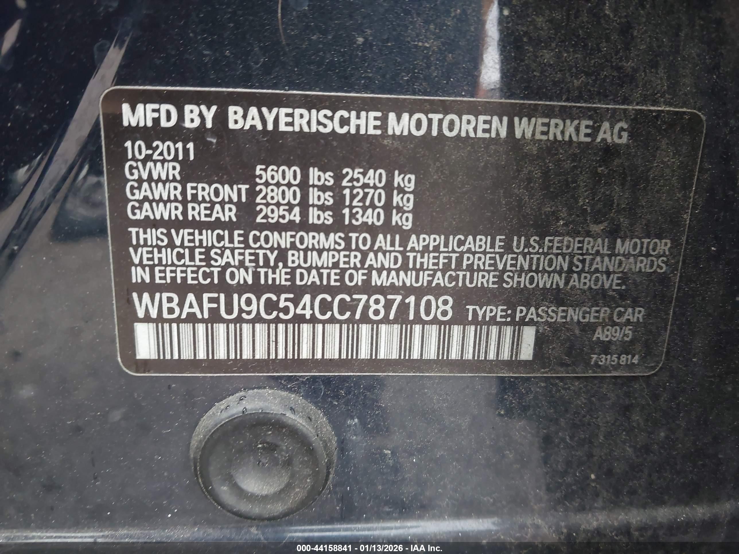 BMW 550I image 9