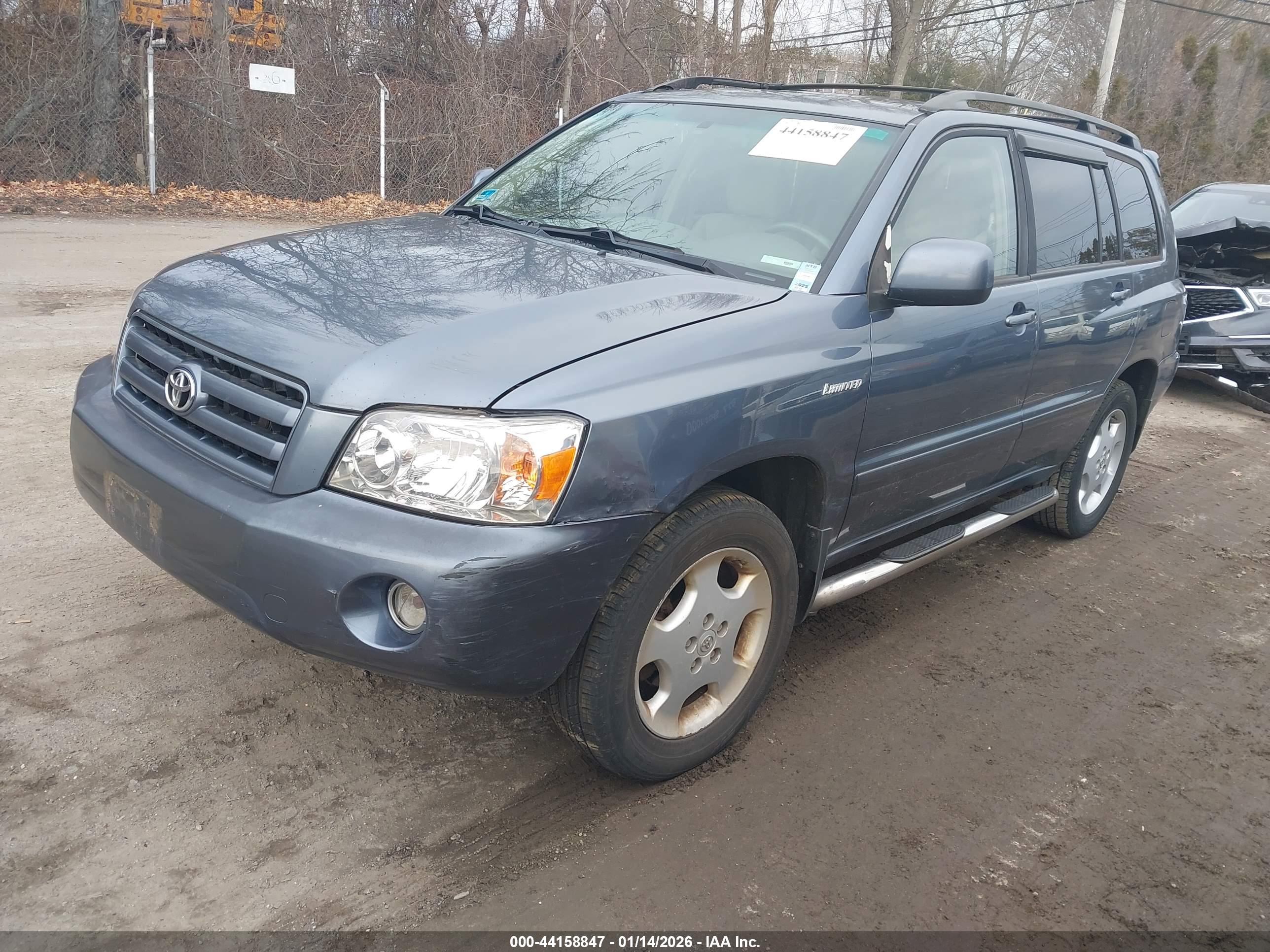 TOYOTA HIGHLANDER image 2