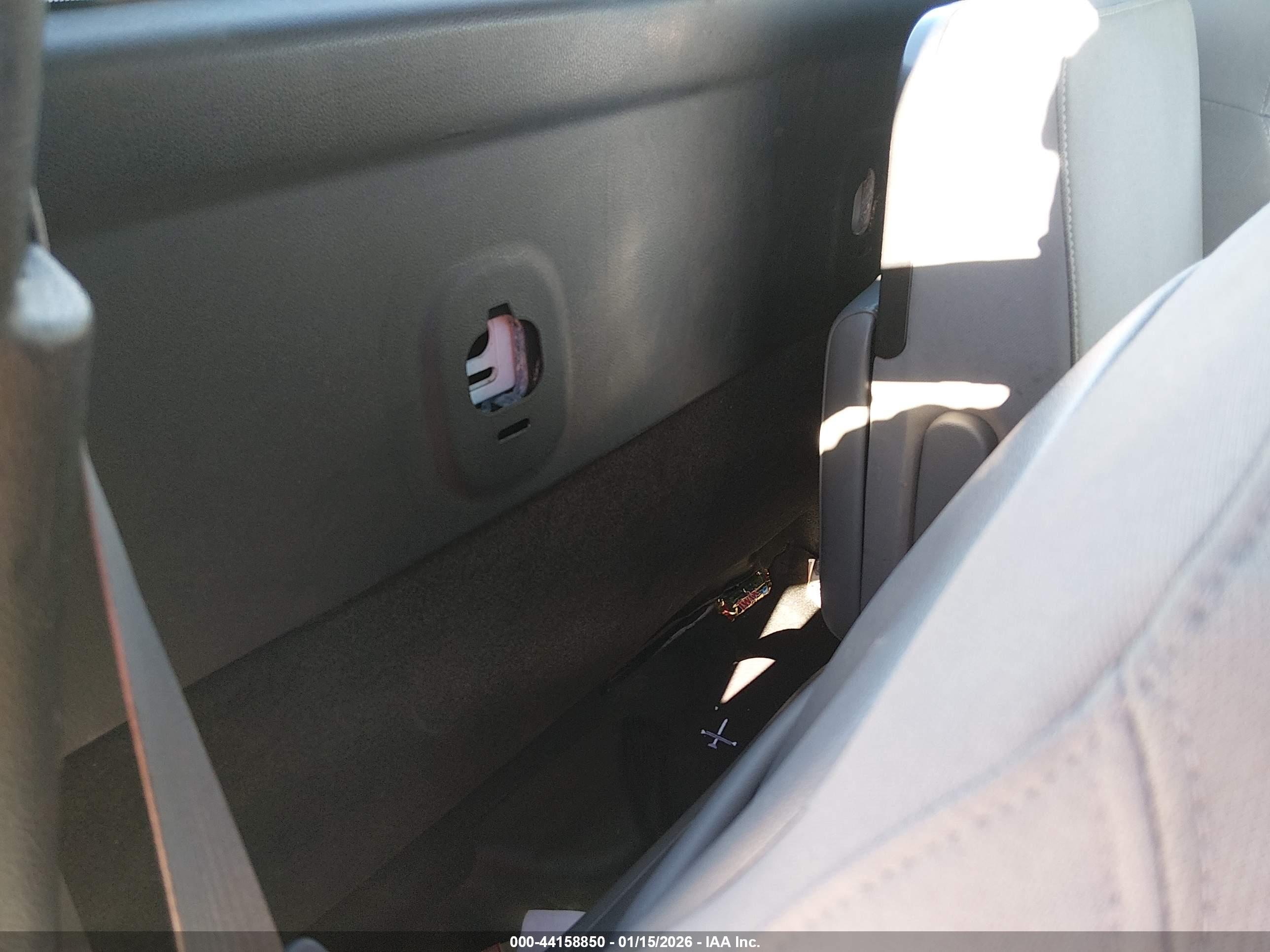 GMC SIERRA image 8