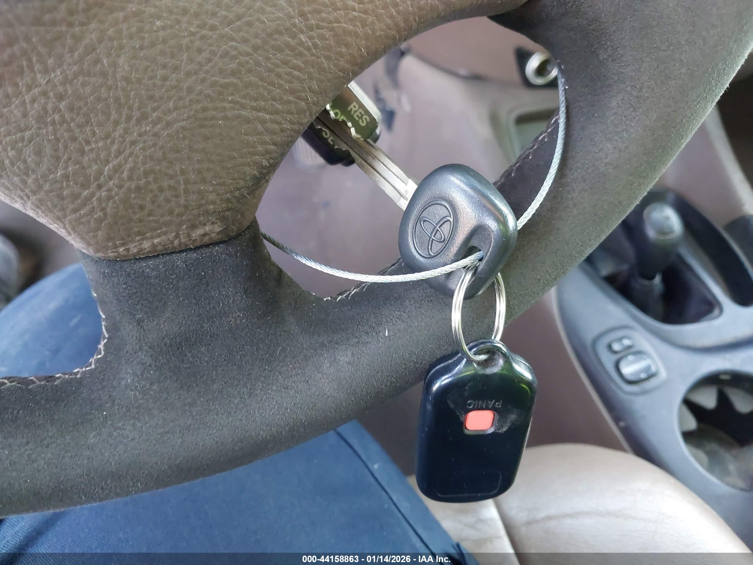 TOYOTA SEQUOIA image 11