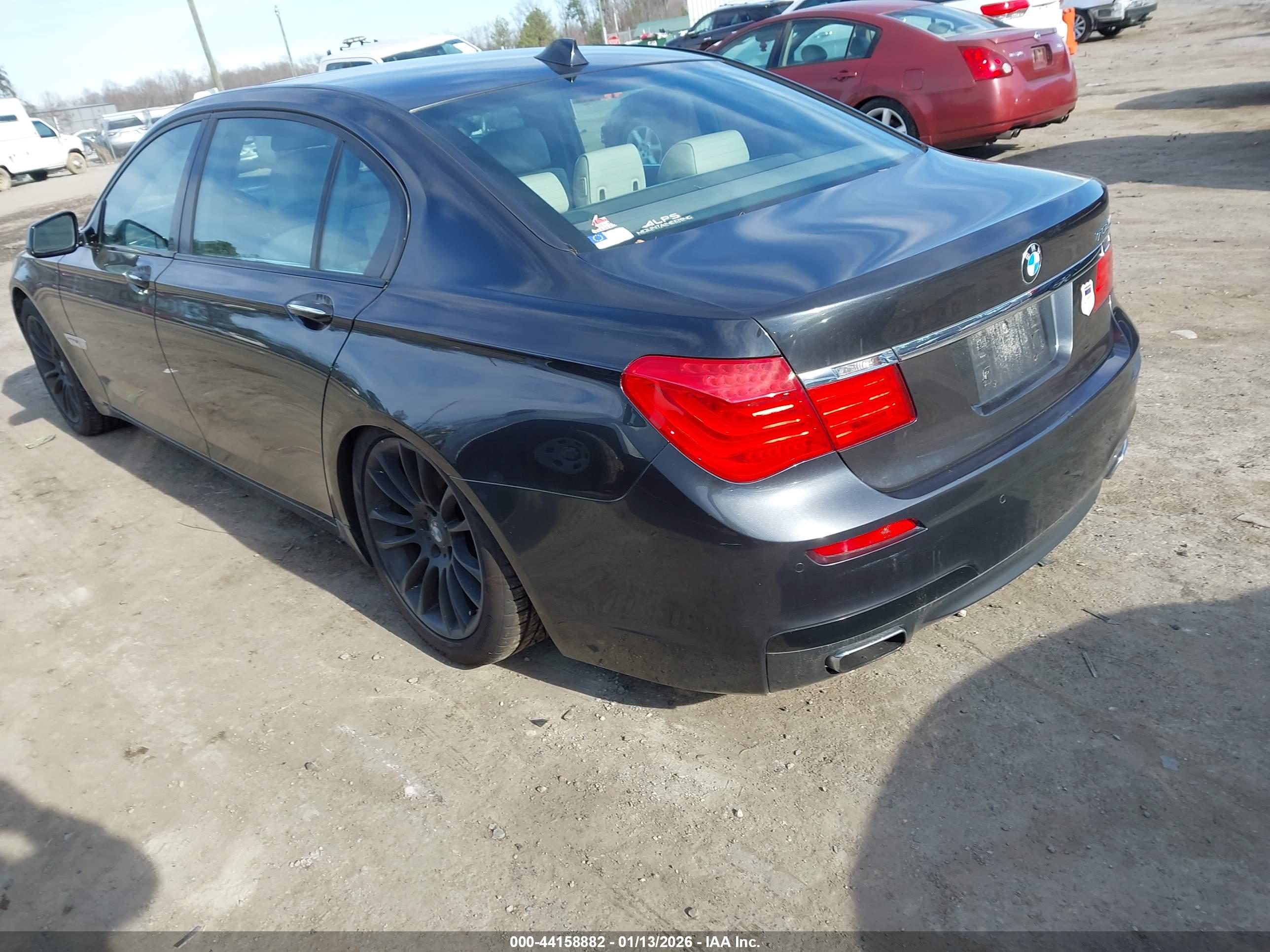 BMW 750LI image 3