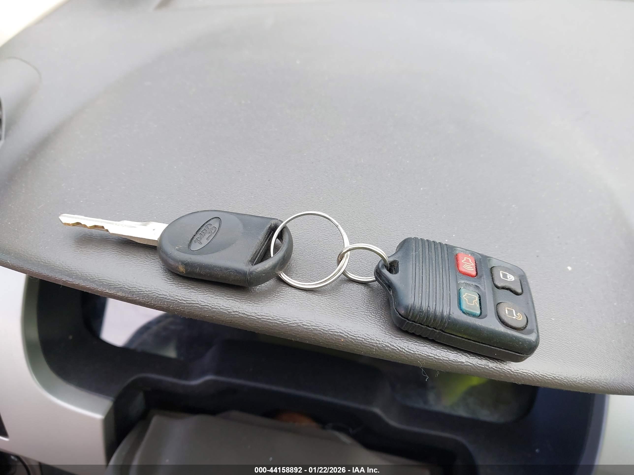 FORD FOCUS image 11