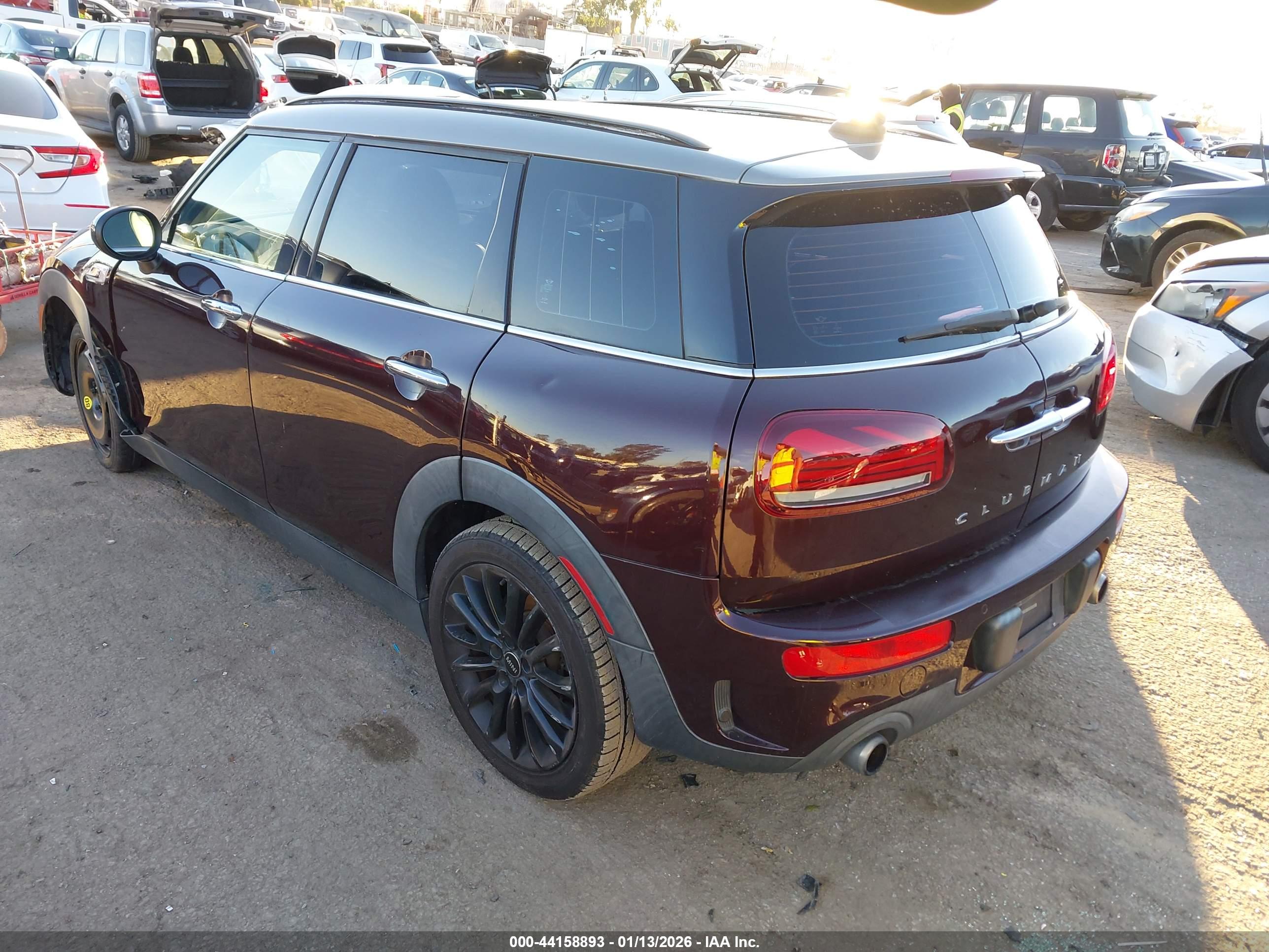 MINI CLUBMAN image 3