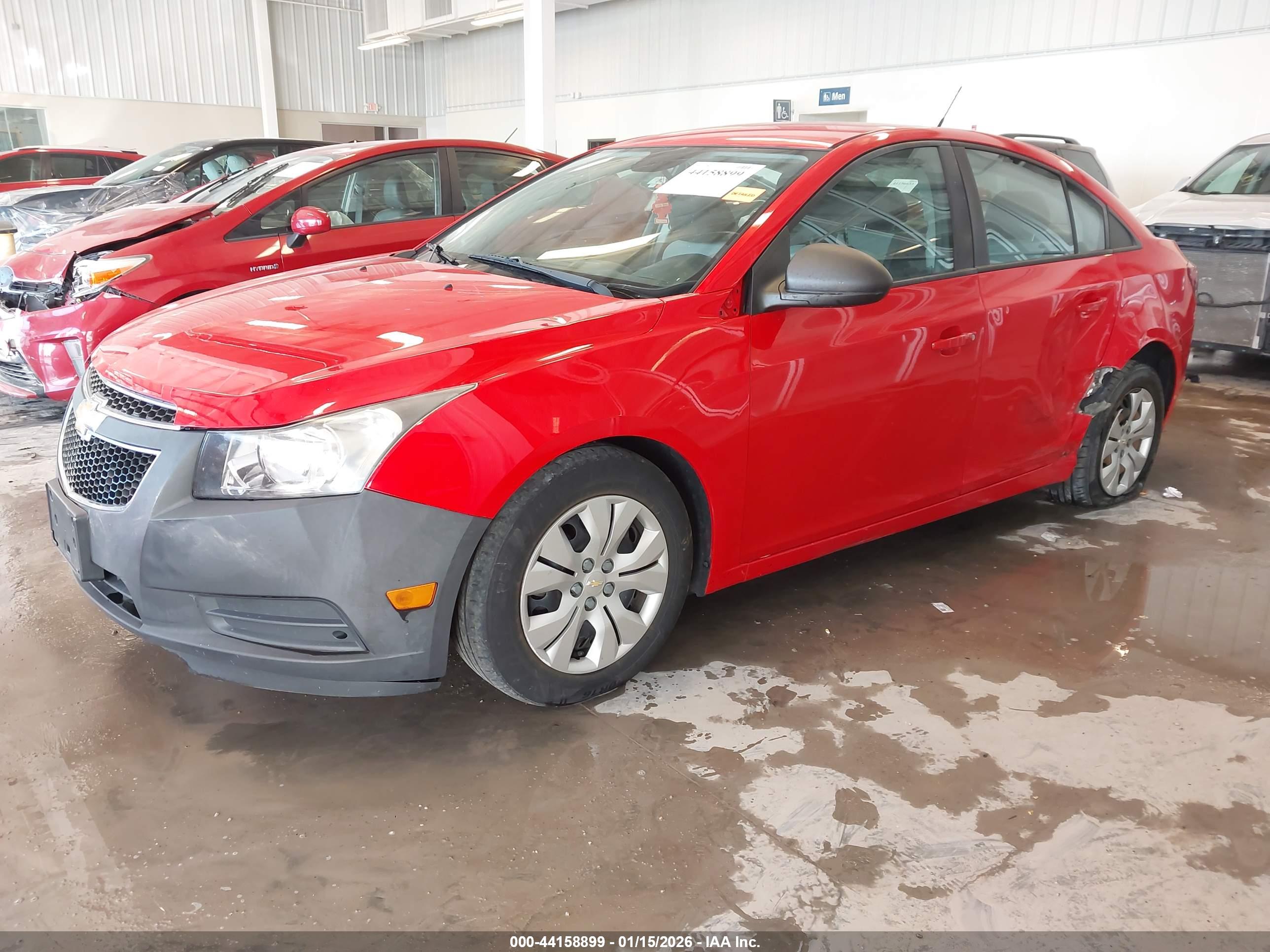 CHEVROLET CRUZE image 2