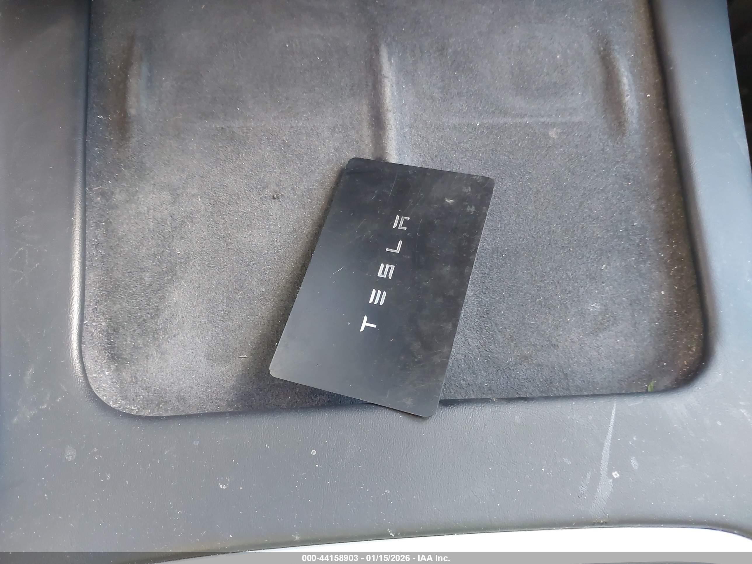 TESLA MODEL image 11