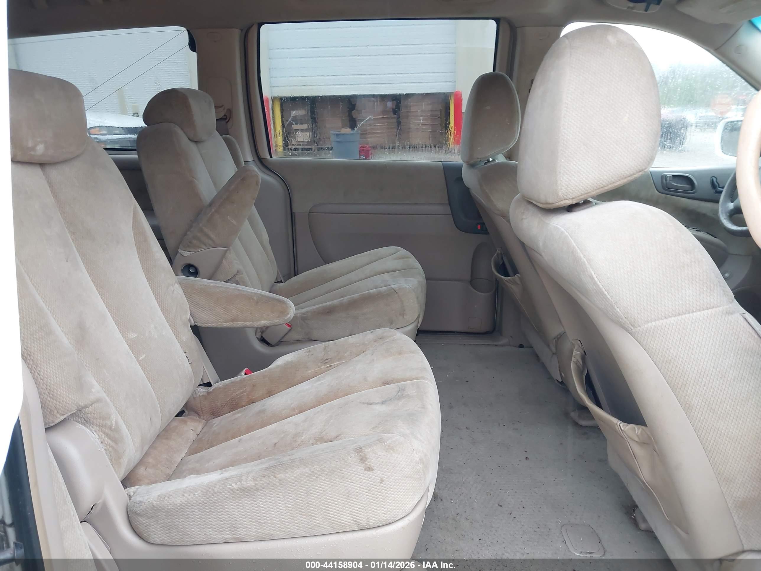 KIA SEDONA image 8