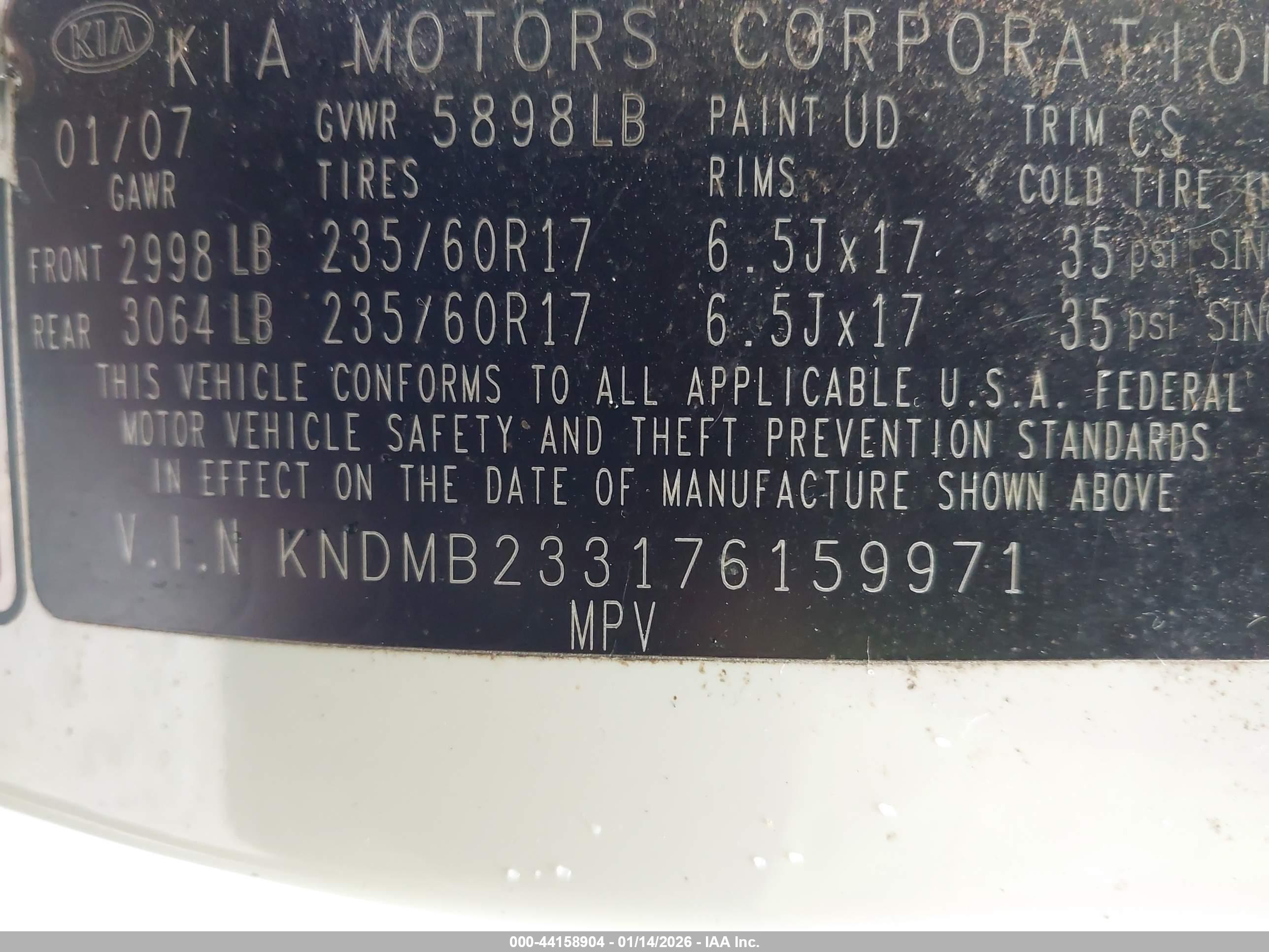 KIA SEDONA image 9