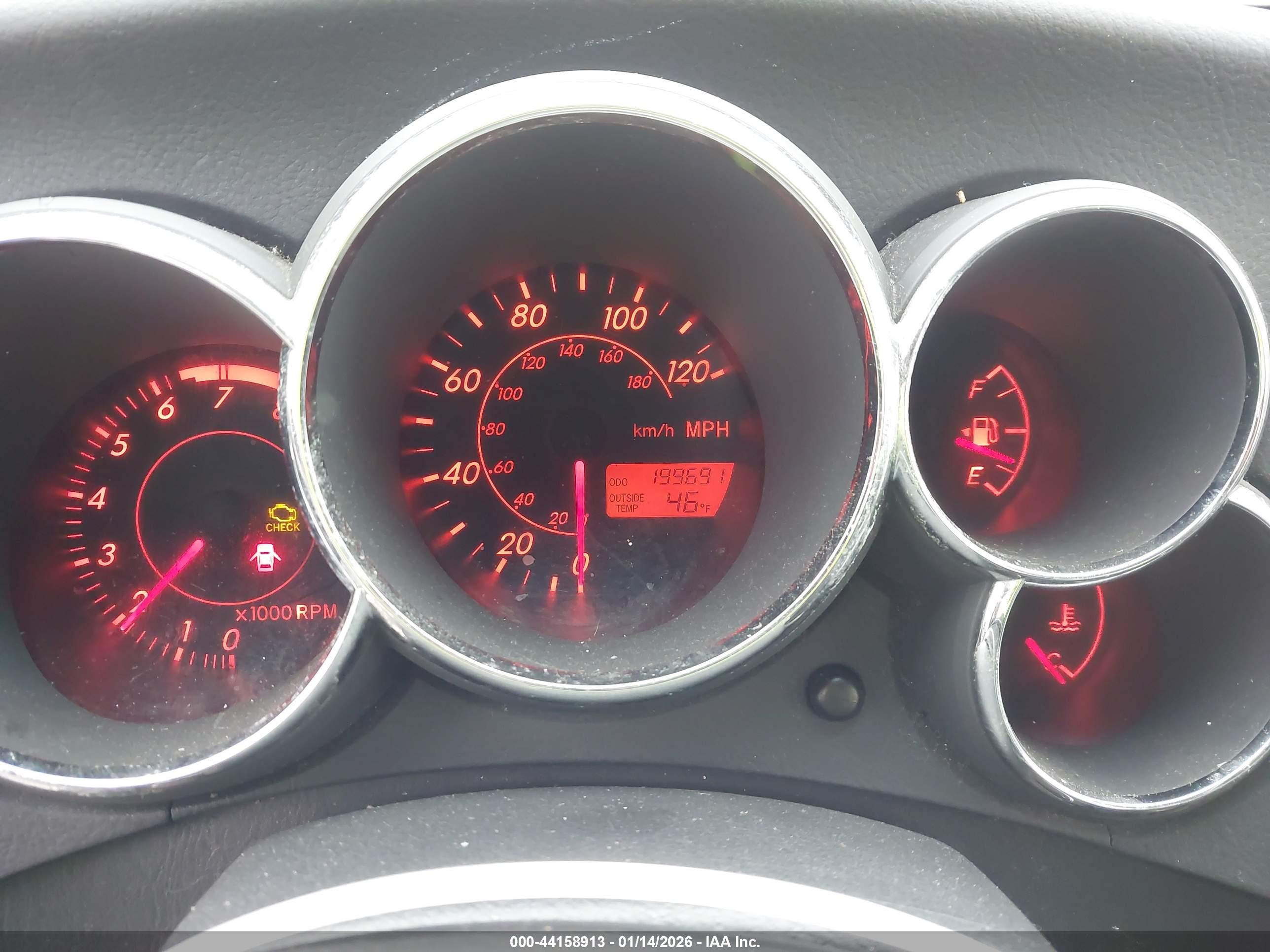 PONTIAC VIBE image 7