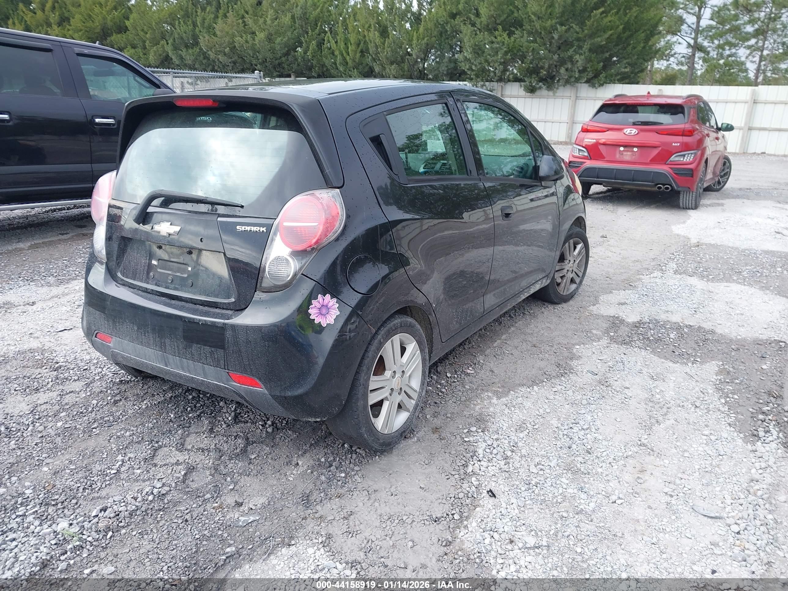 CHEVROLET SPARK image 4