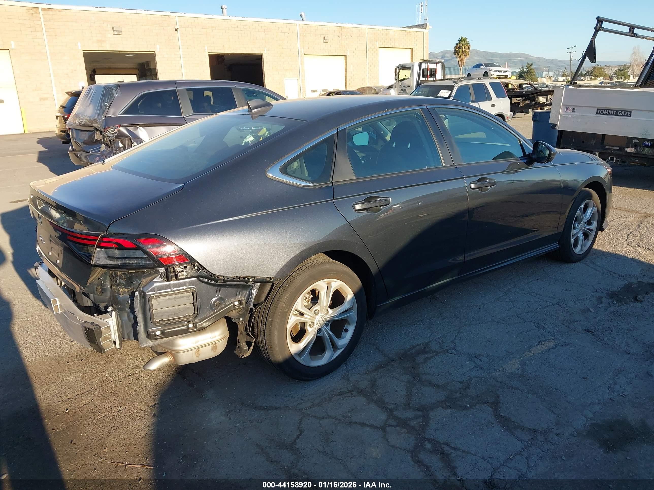 HONDA ACCORD image 4