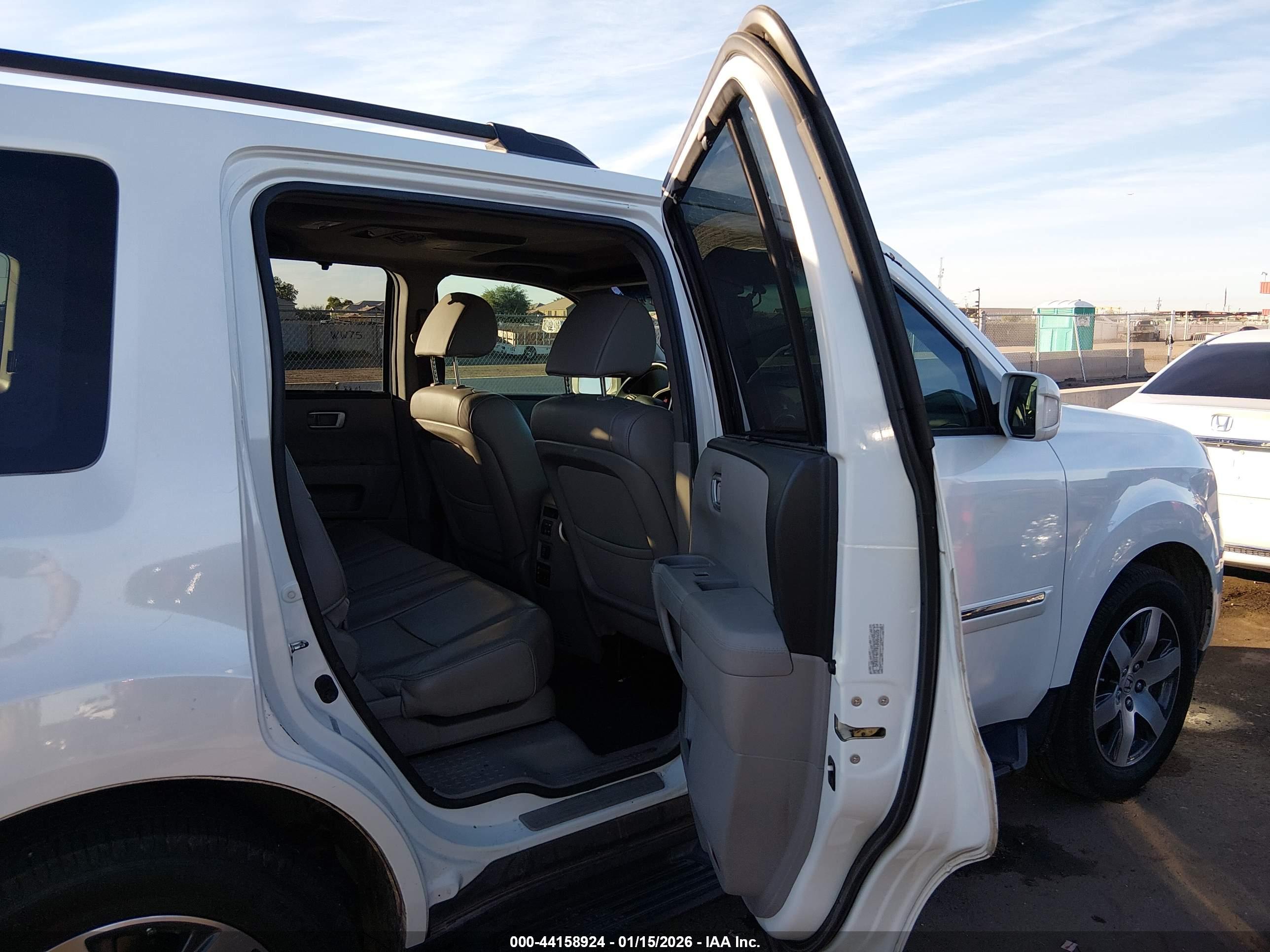 HONDA PILOT image 8
