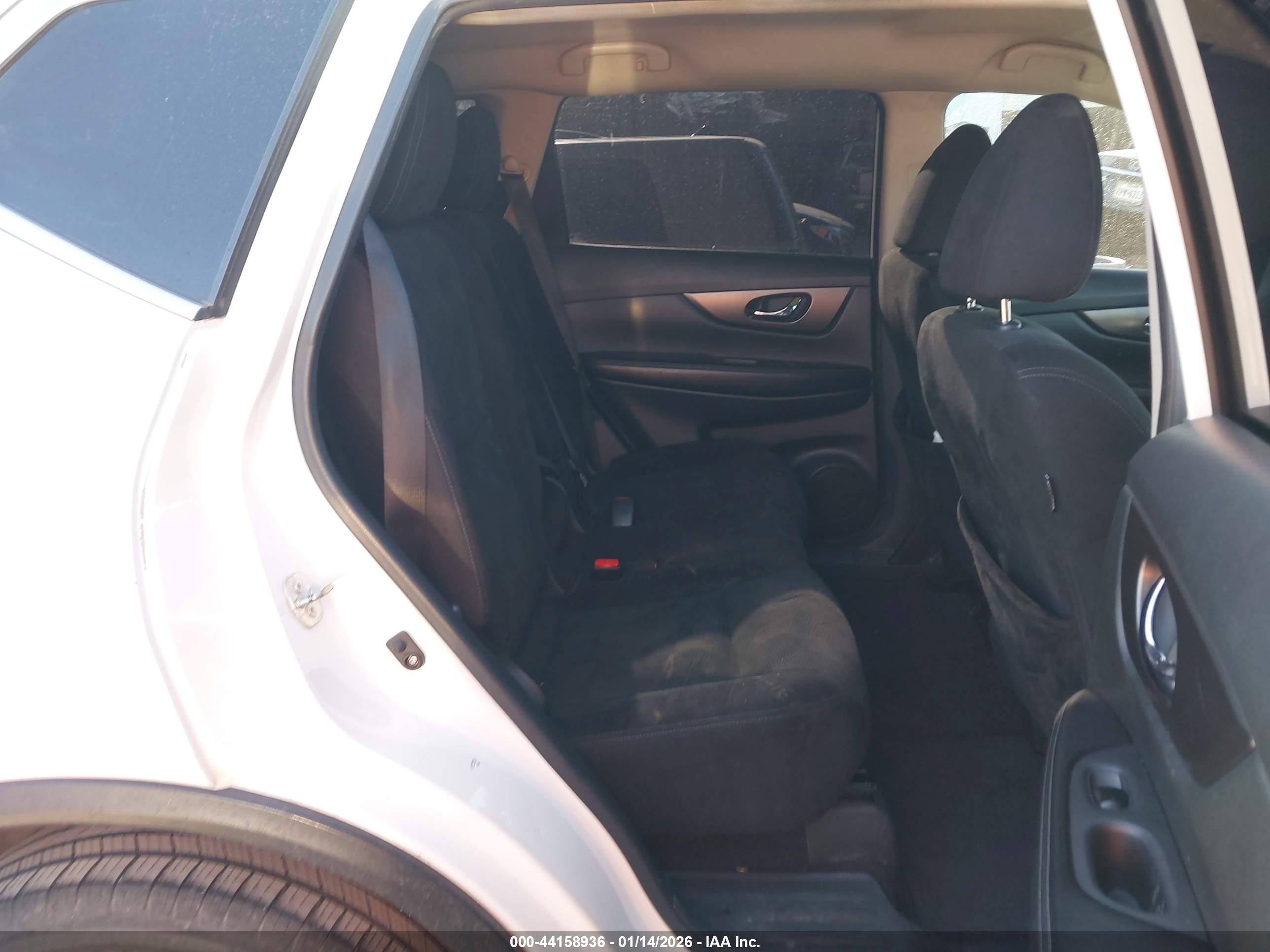 NISSAN ROGUE image 8