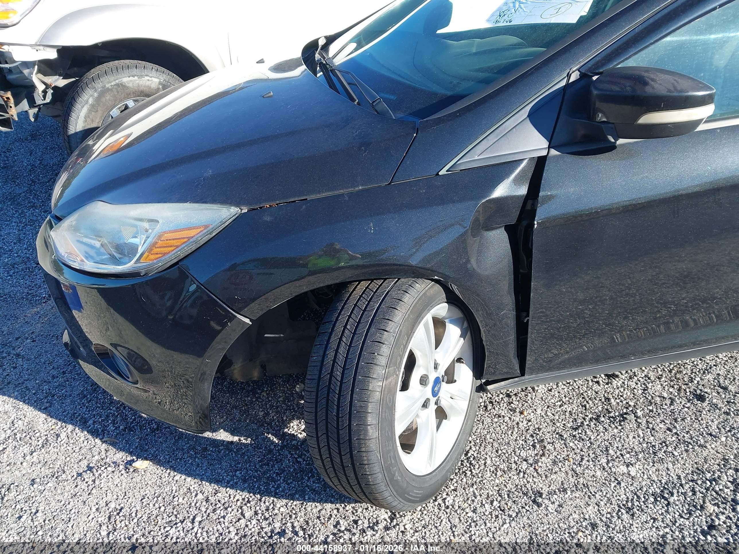 FORD FOCUS image 6