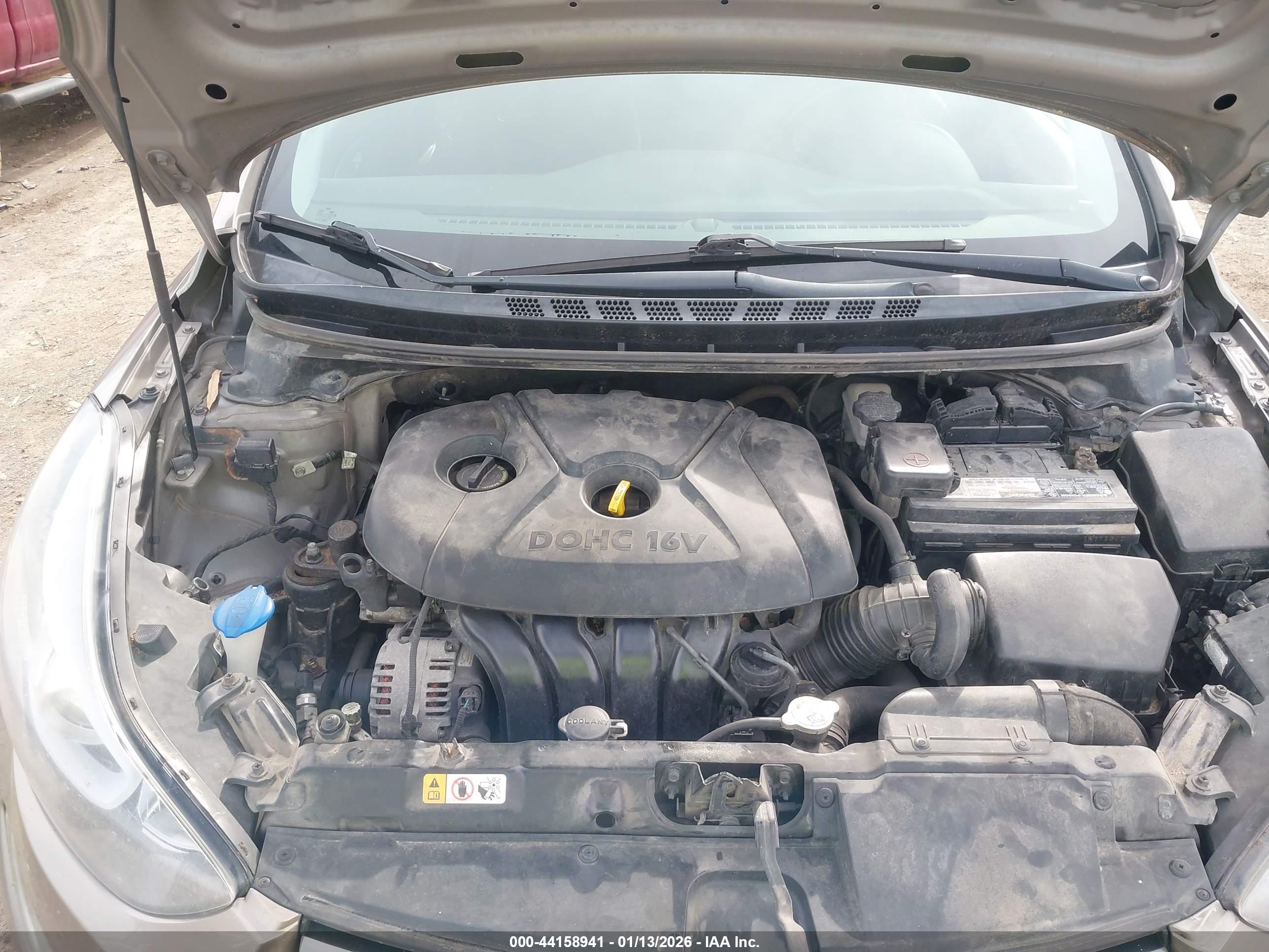 HYUNDAI ELANTRA image 10