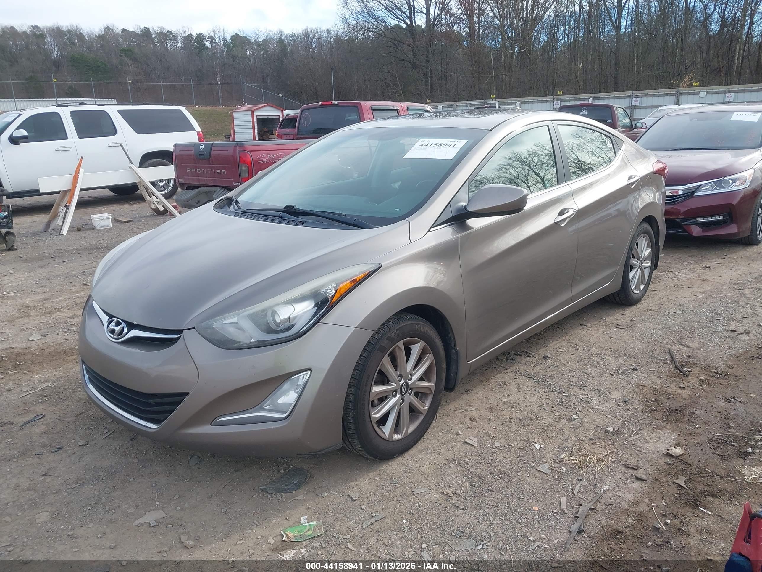 HYUNDAI ELANTRA image 2