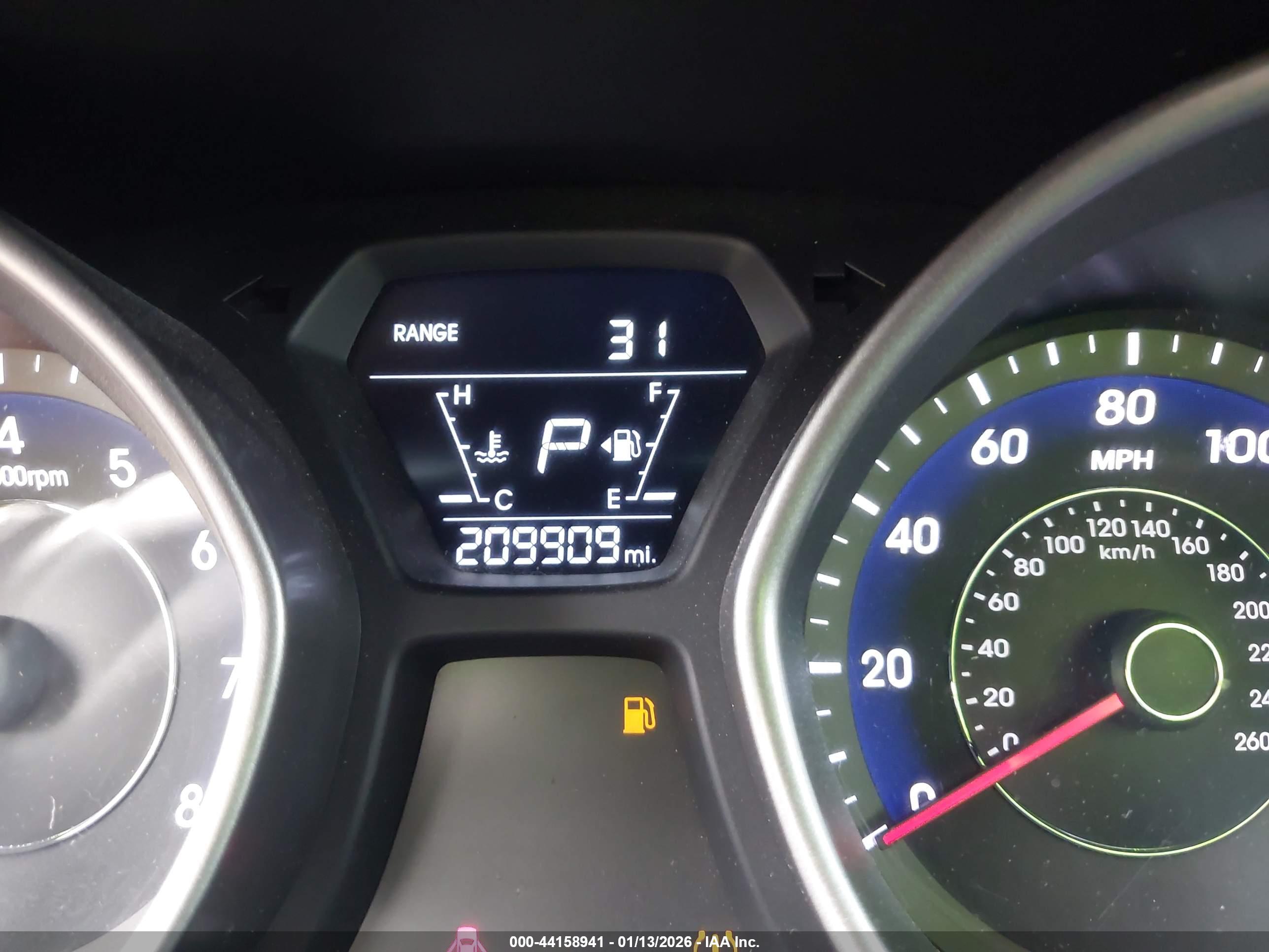 HYUNDAI ELANTRA image 7