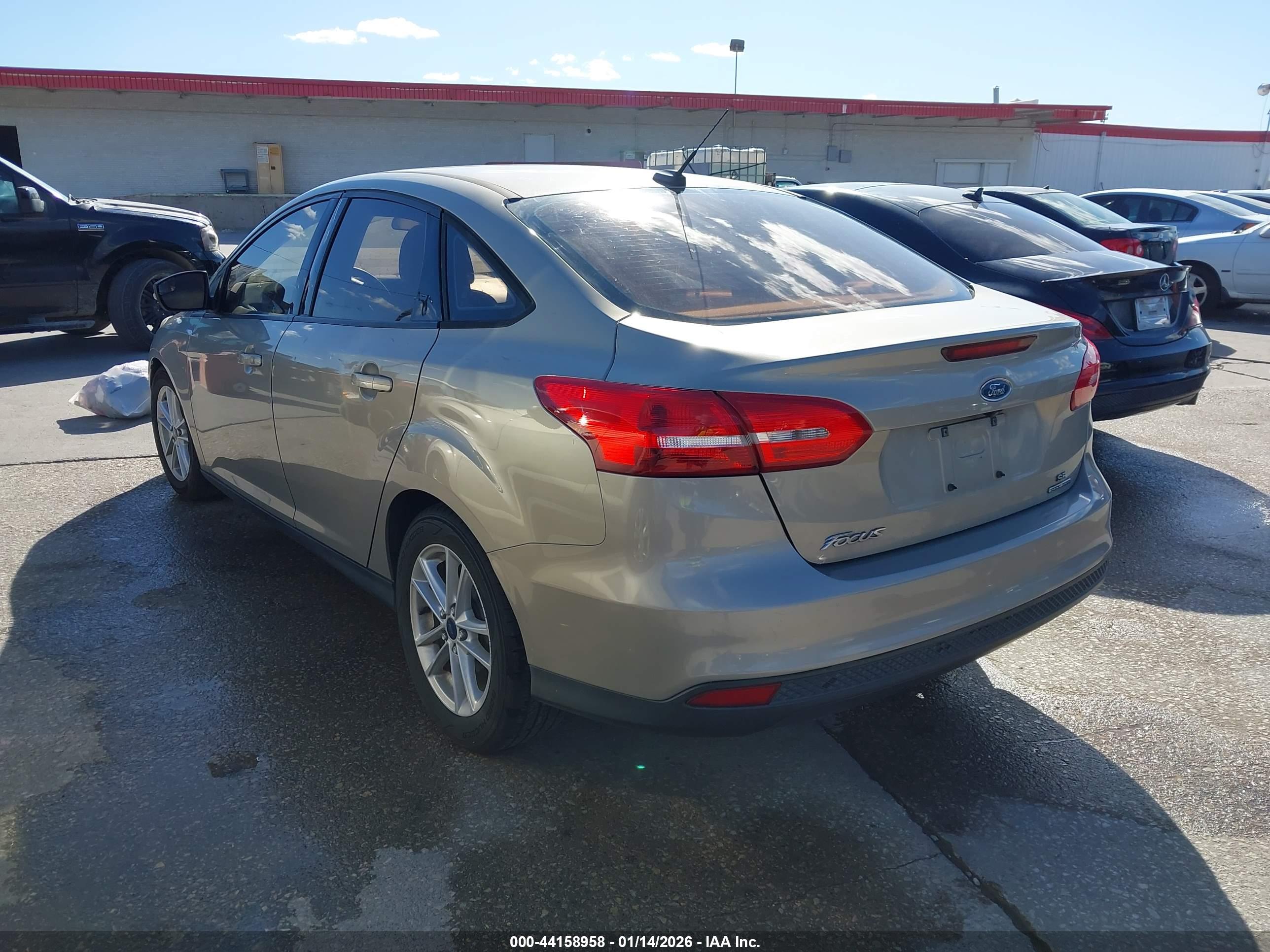FORD FOCUS image 3