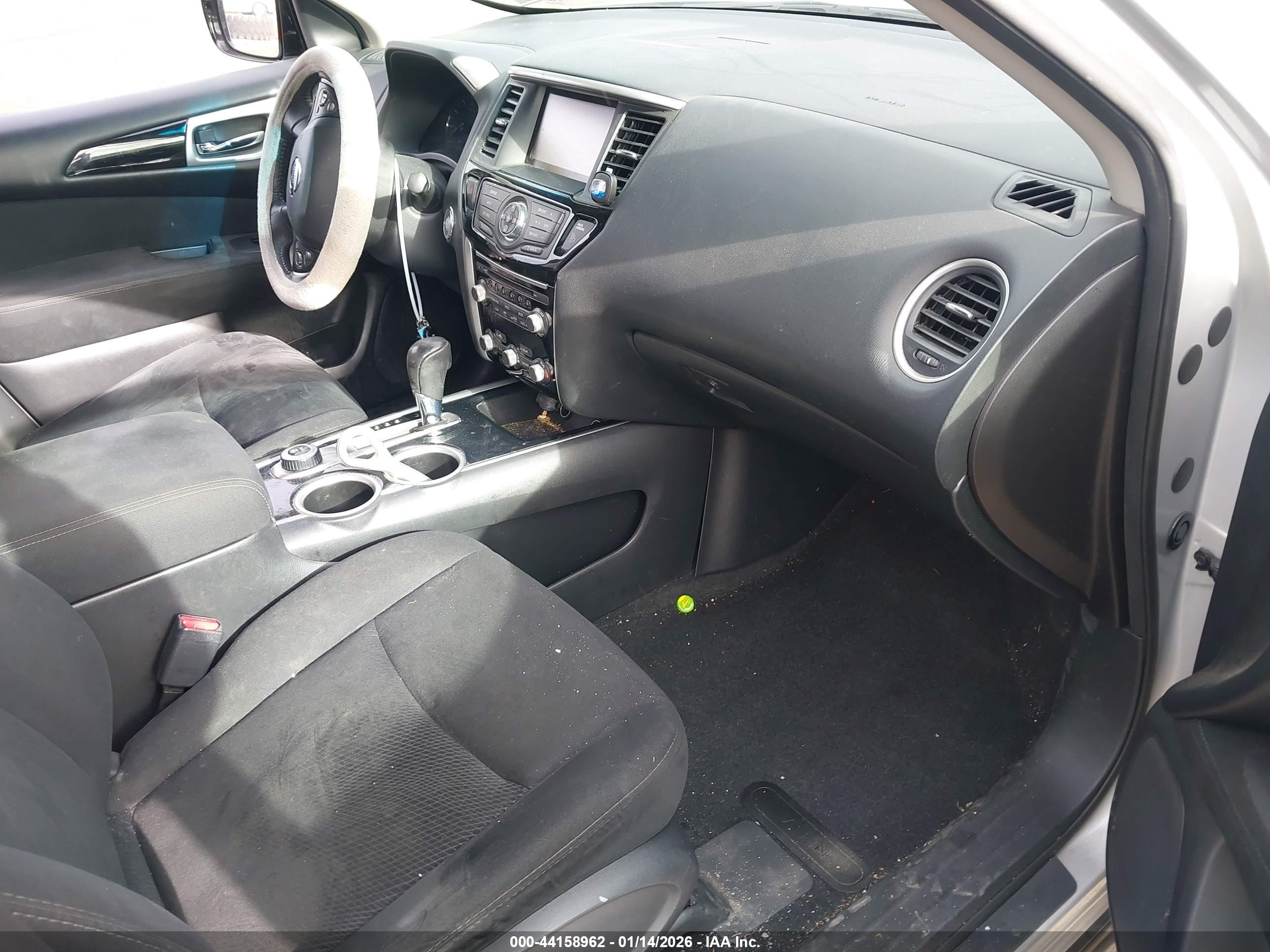 NISSAN PATHFINDER image 5
