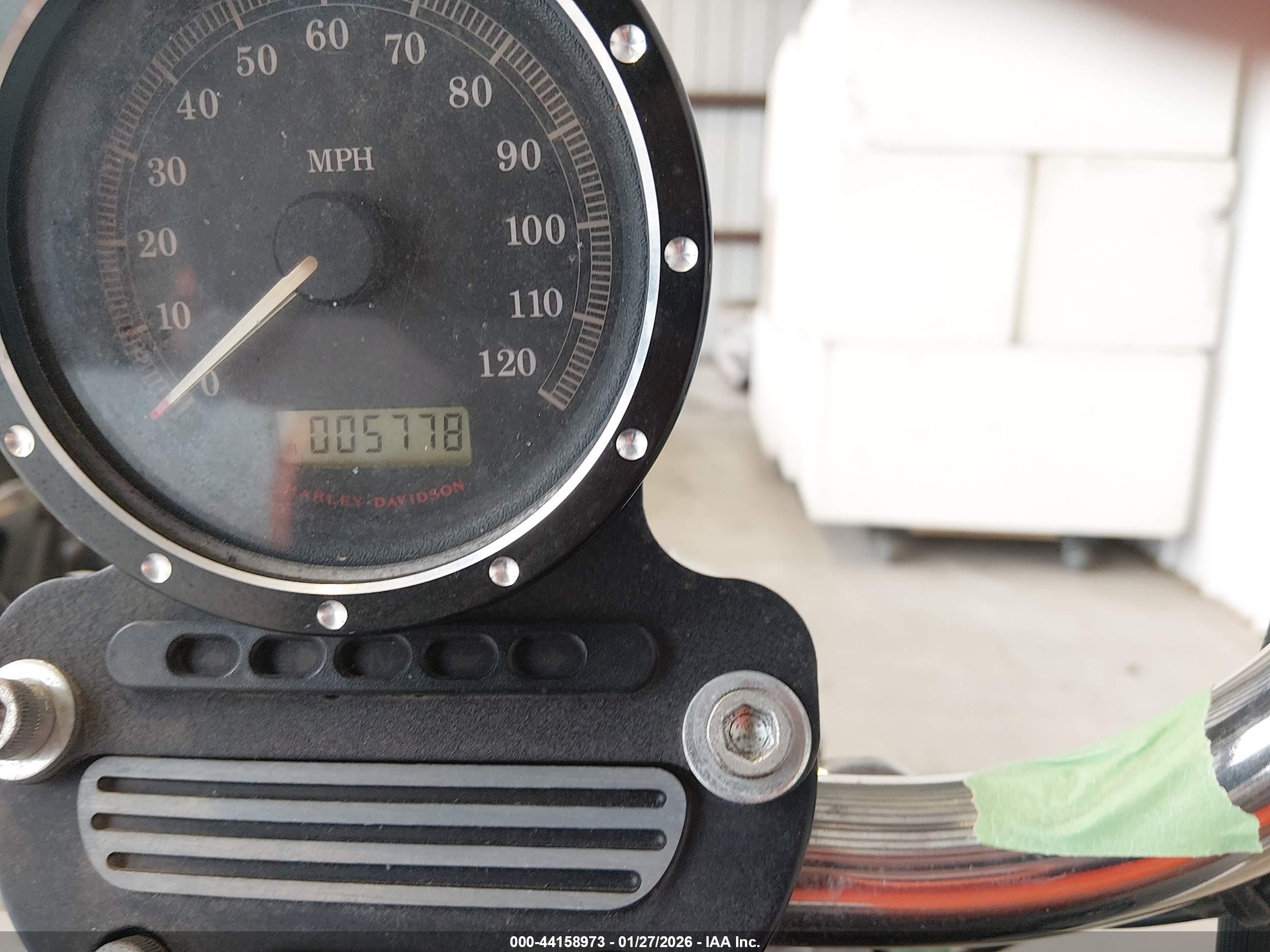 HARLEY-DAVIDSON XL883 image 7