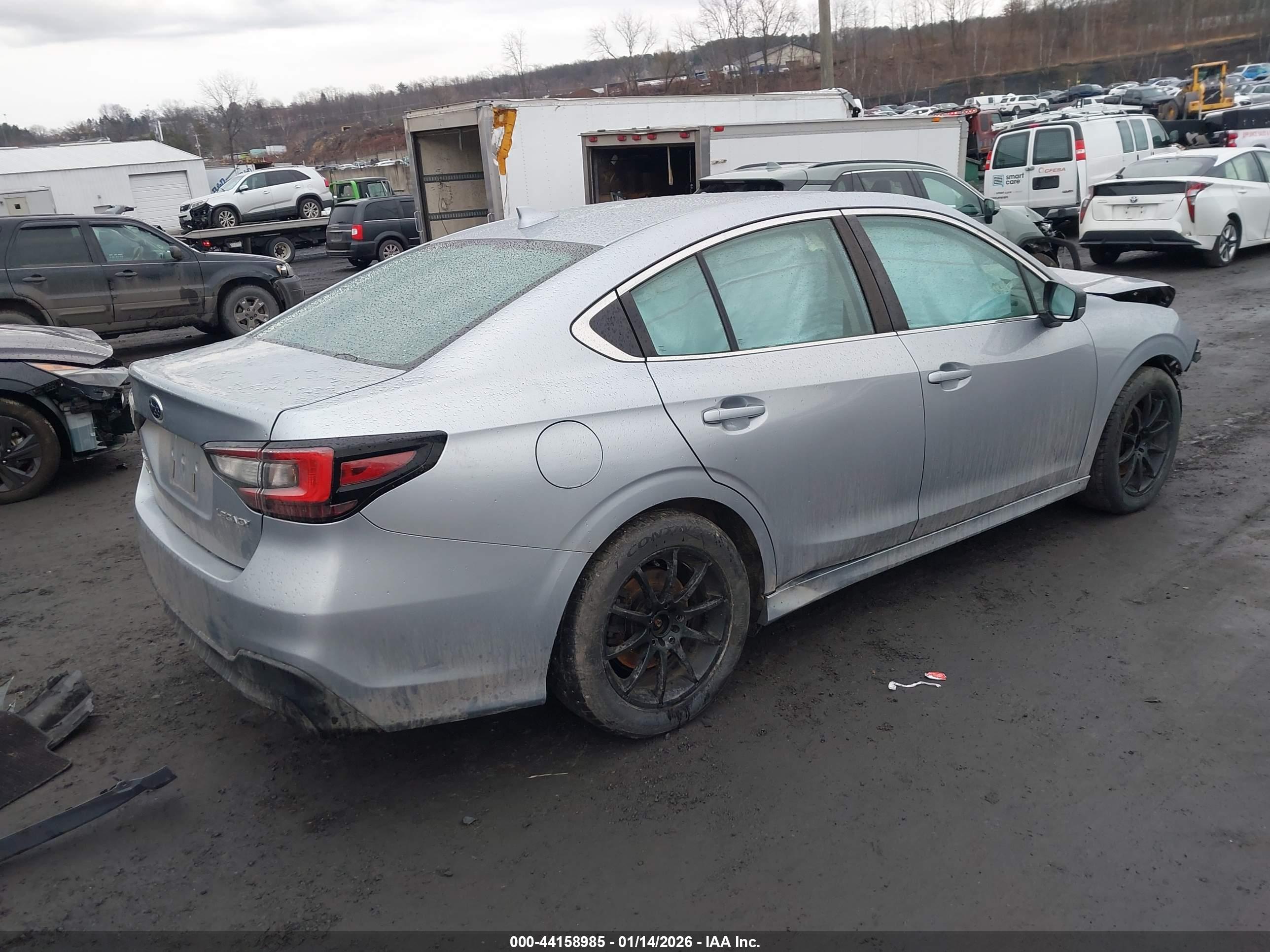 SUBARU LEGACY image 4