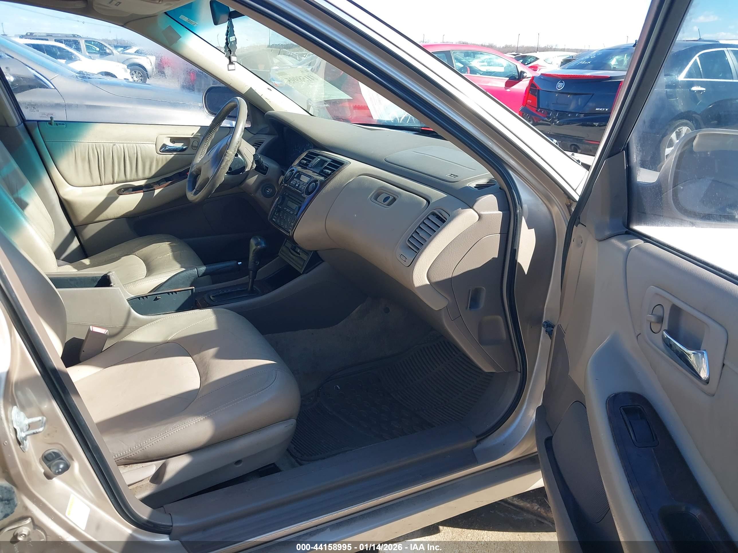 HONDA ACCORD image 5