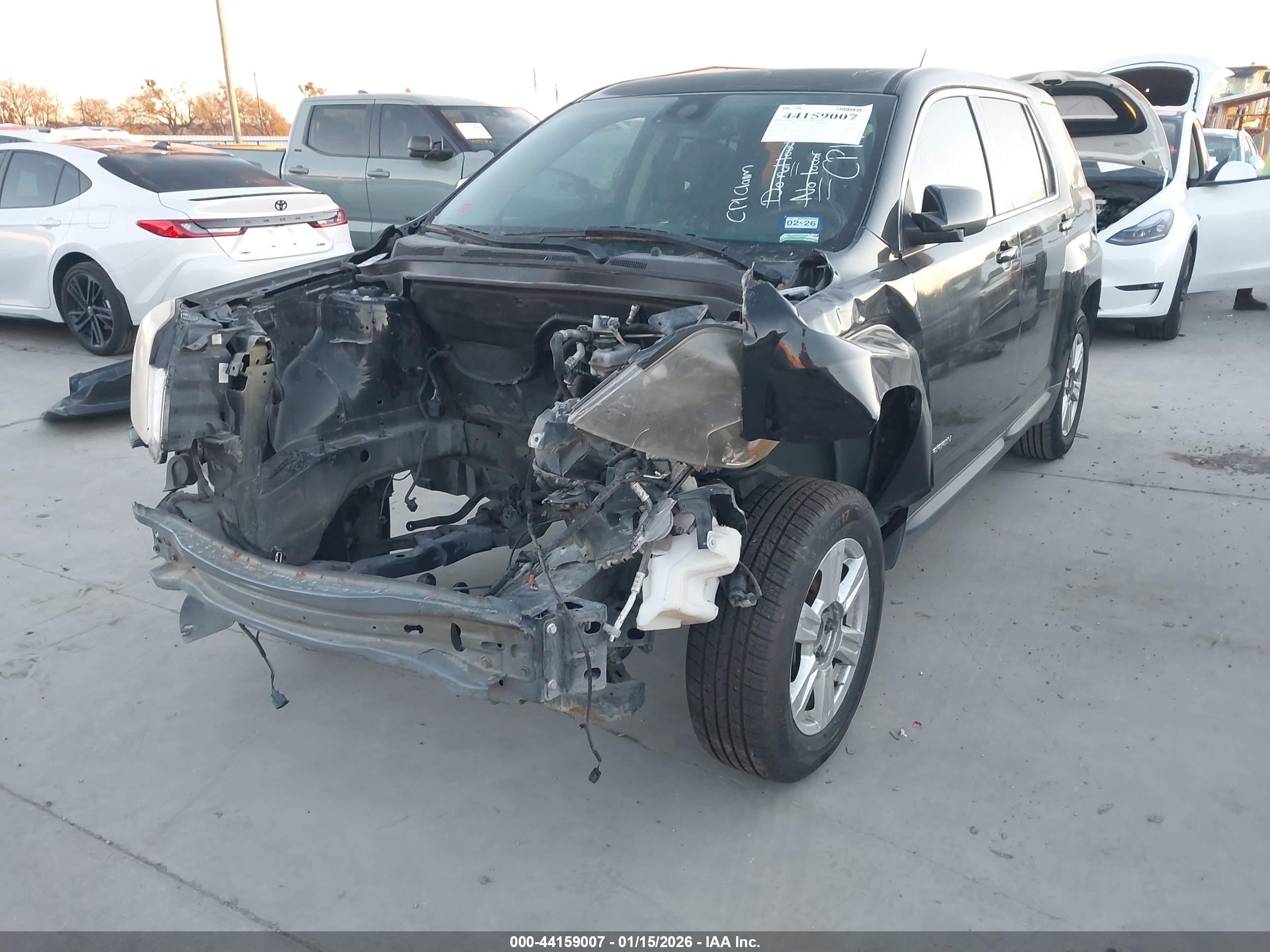 GMC TERRAIN image 2