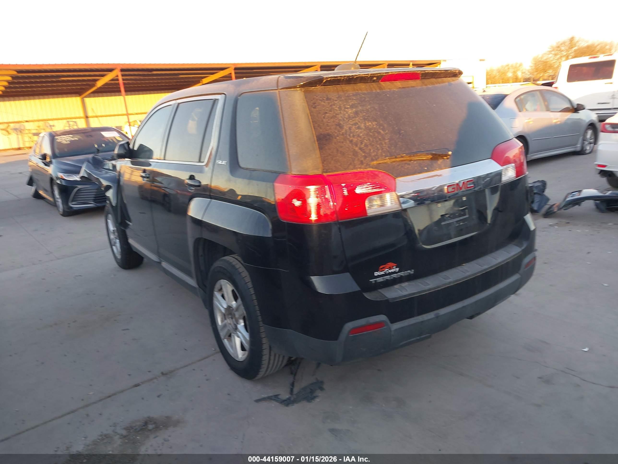 GMC TERRAIN image 3
