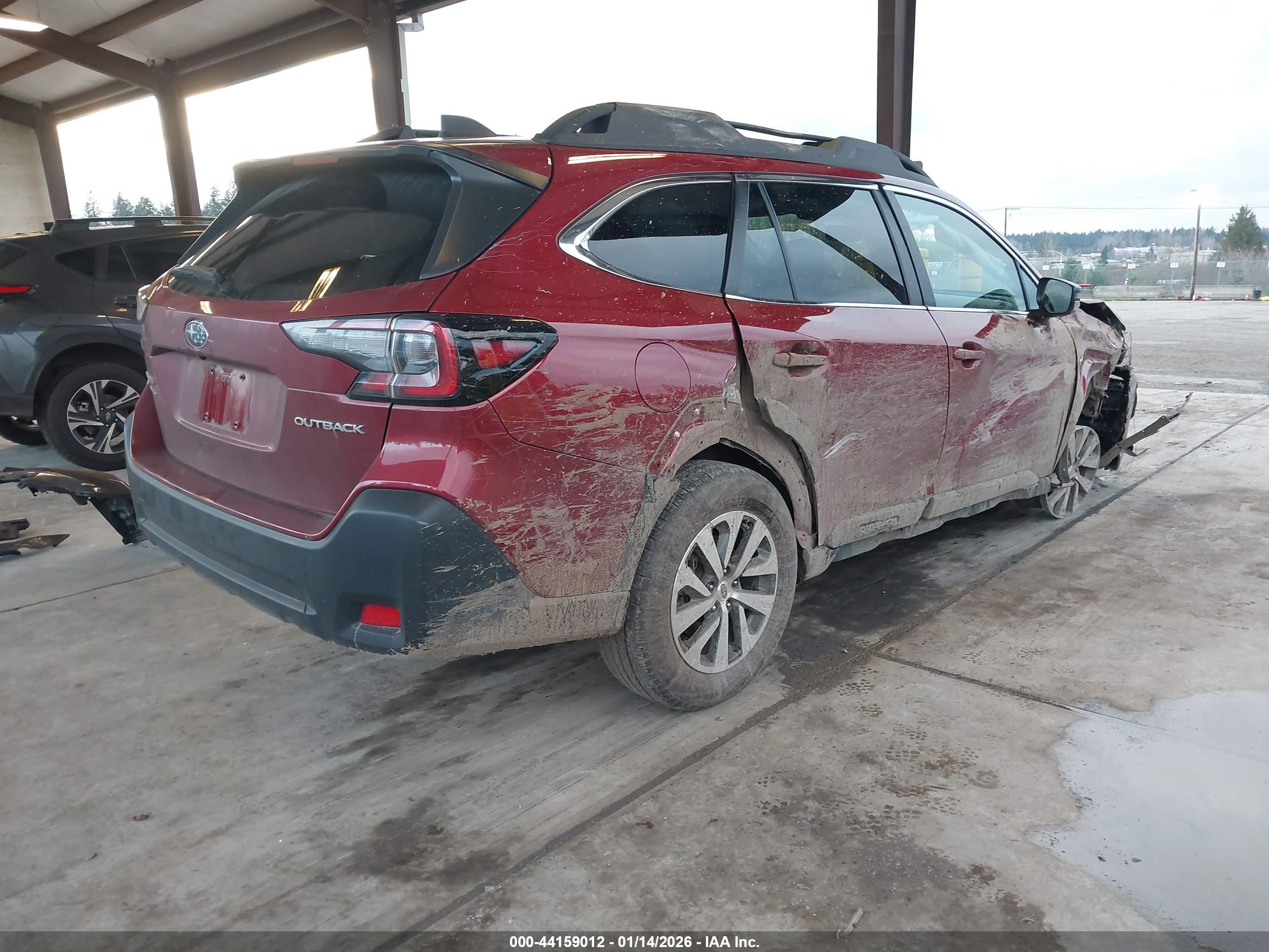 SUBARU OUTBACK image 4