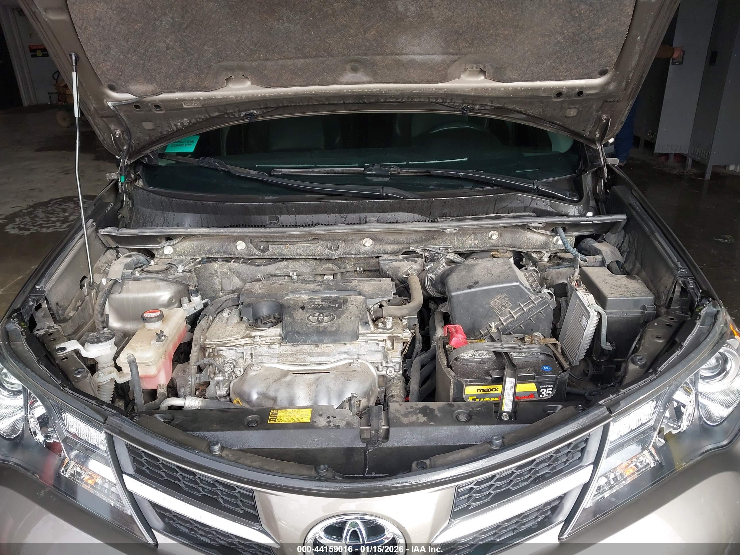 TOYOTA RAV4 image 10
