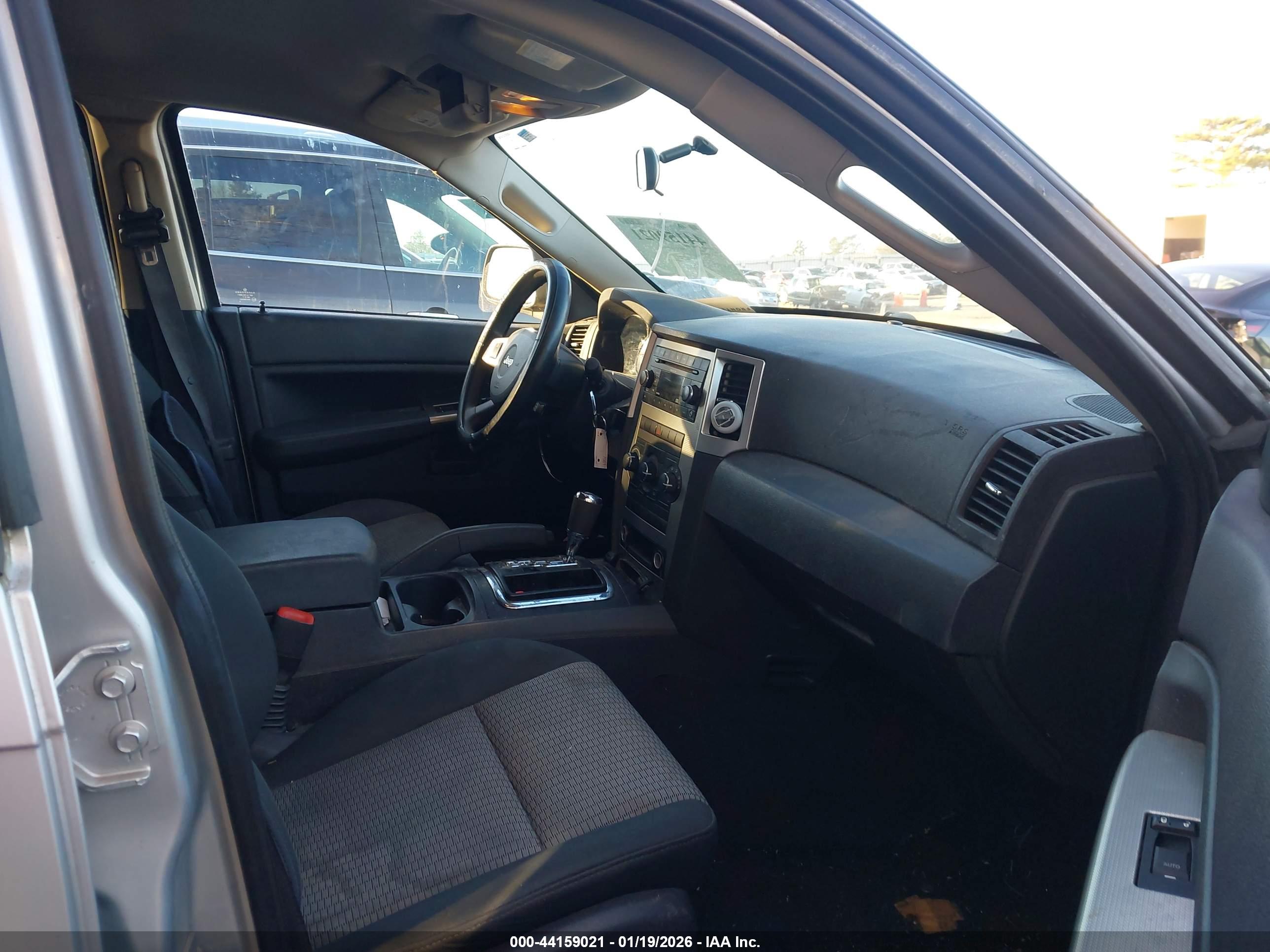 JEEP GRAND image 5