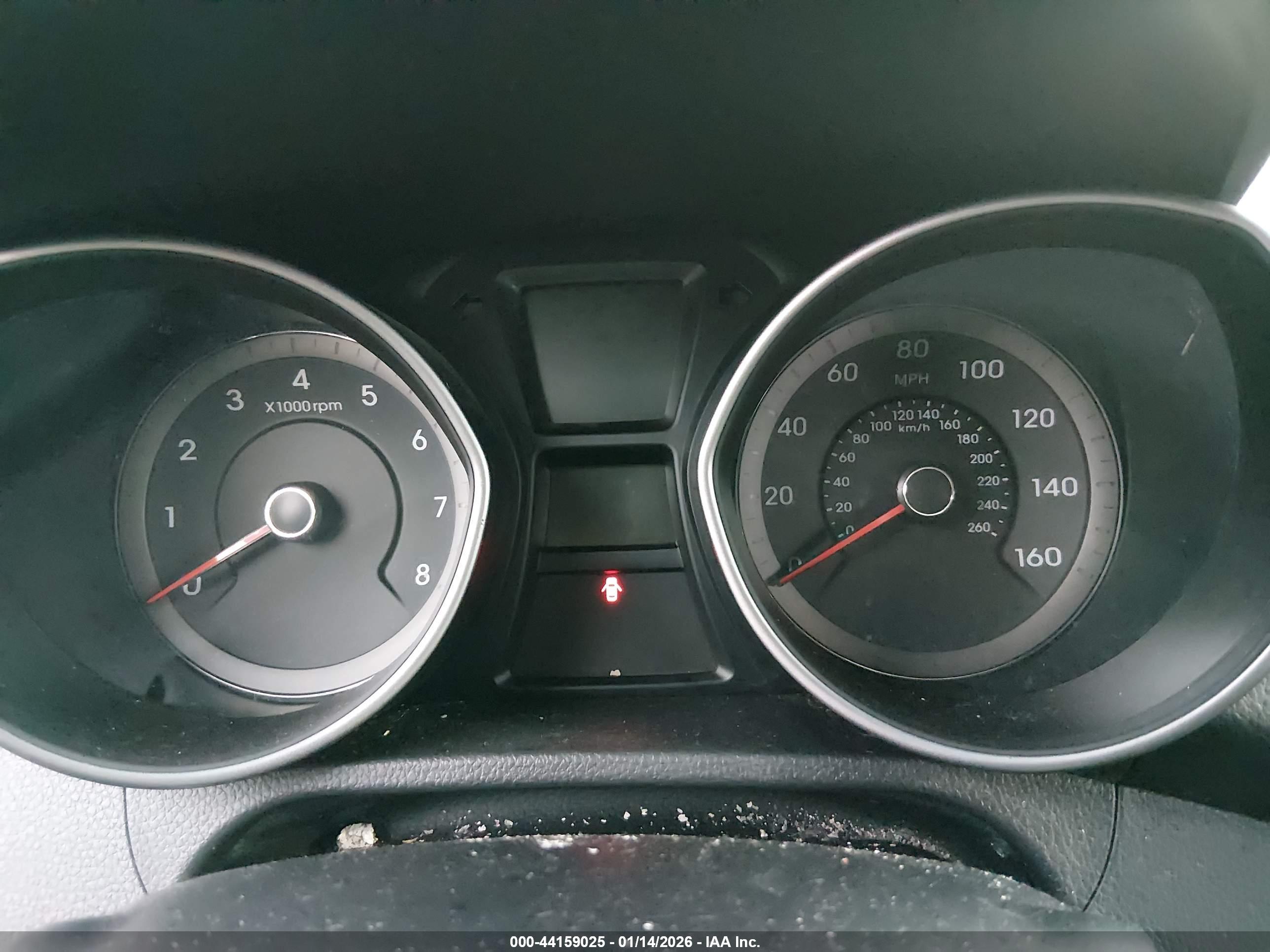 HYUNDAI ELANTRA image 7