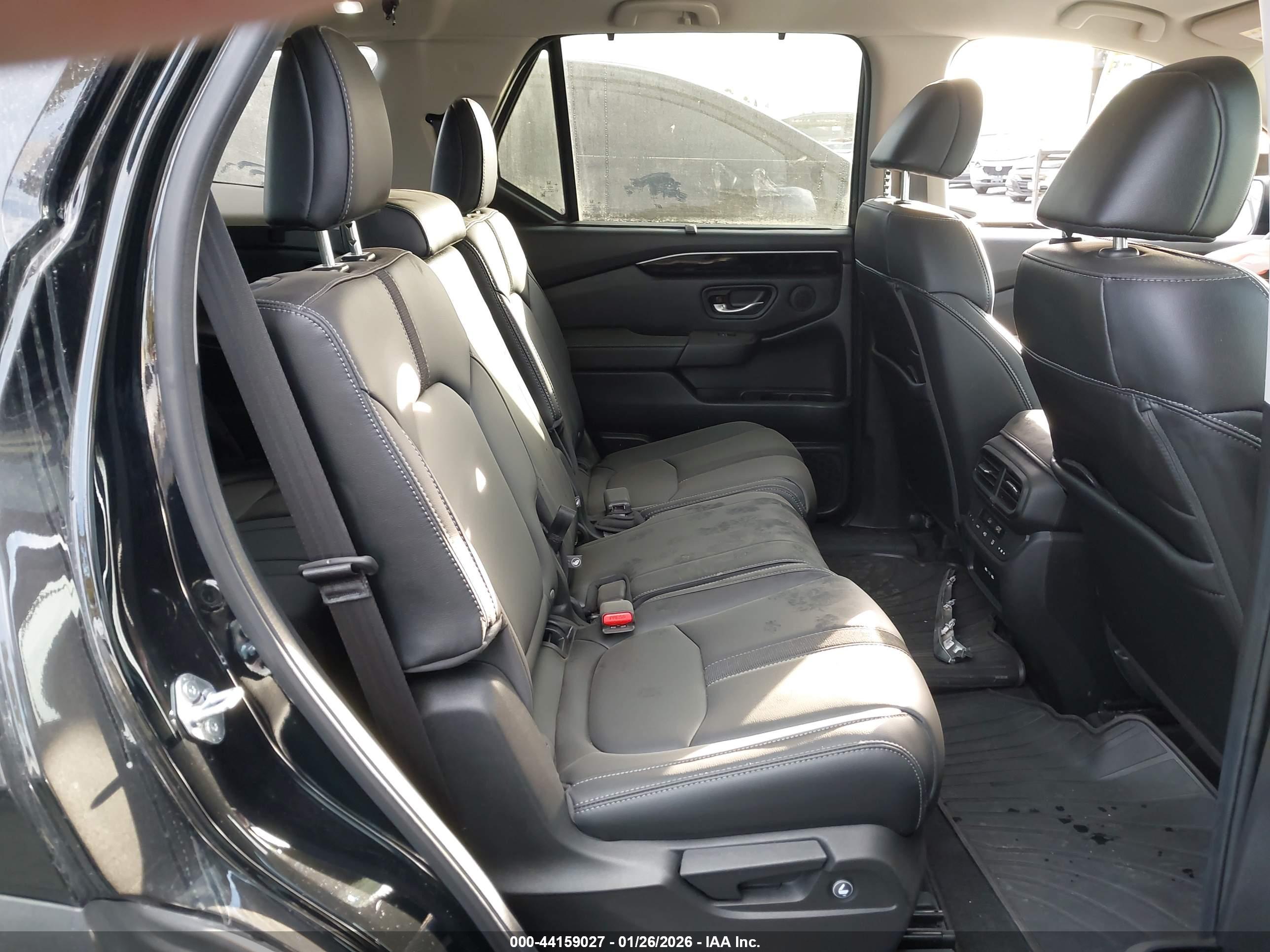 HONDA PILOT image 8