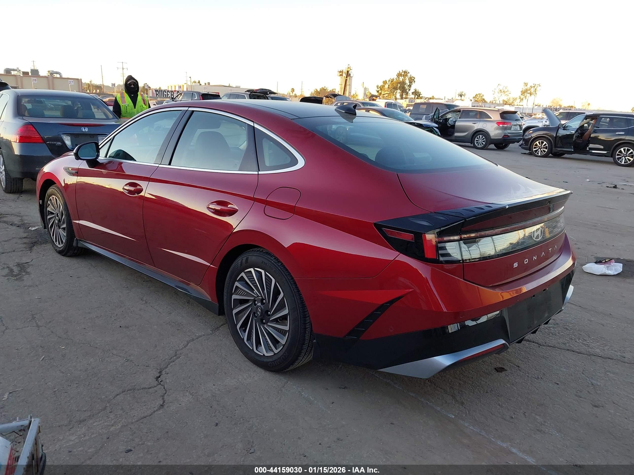 HYUNDAI SONATA image 3
