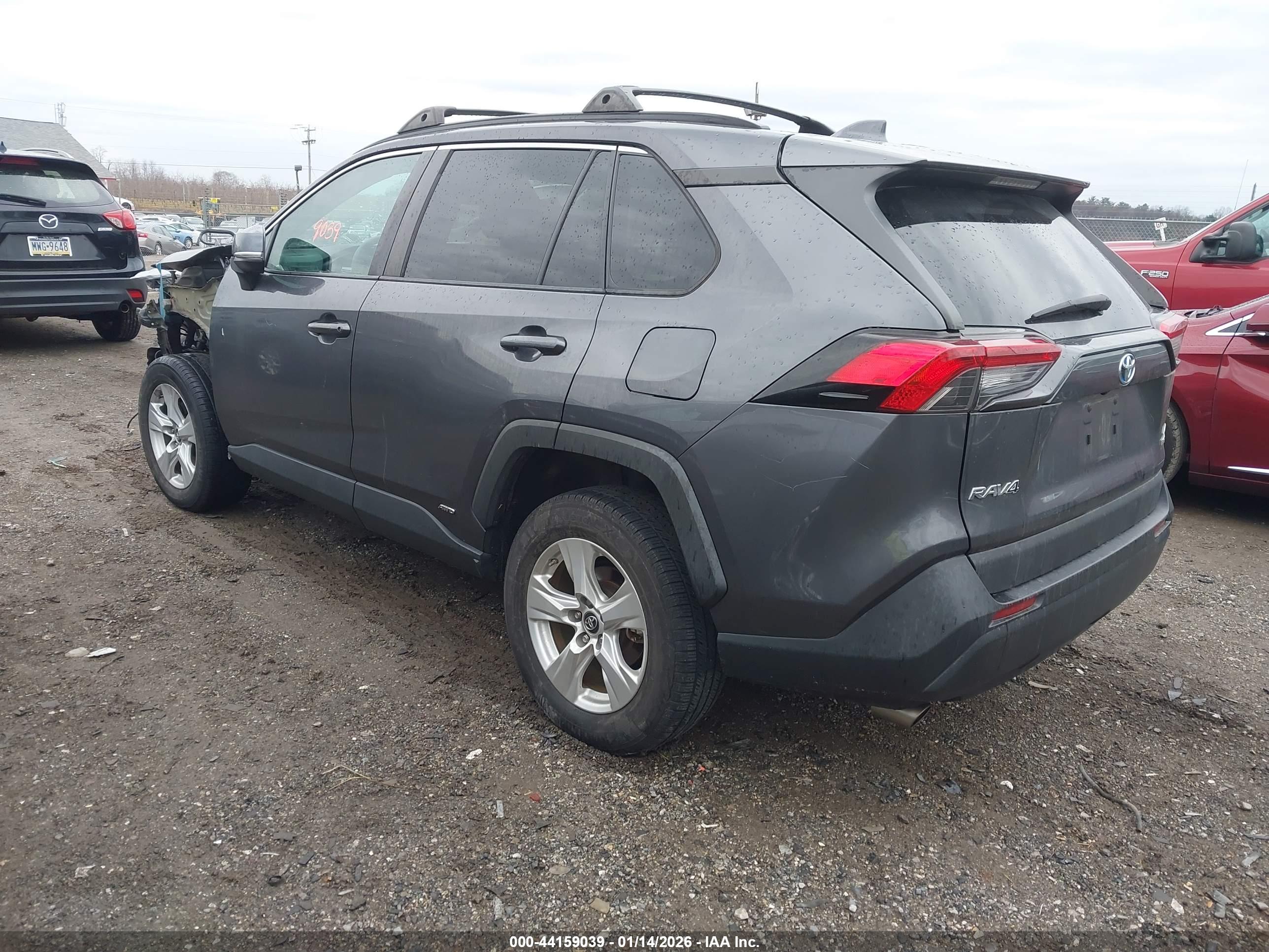 TOYOTA RAV4 image 3