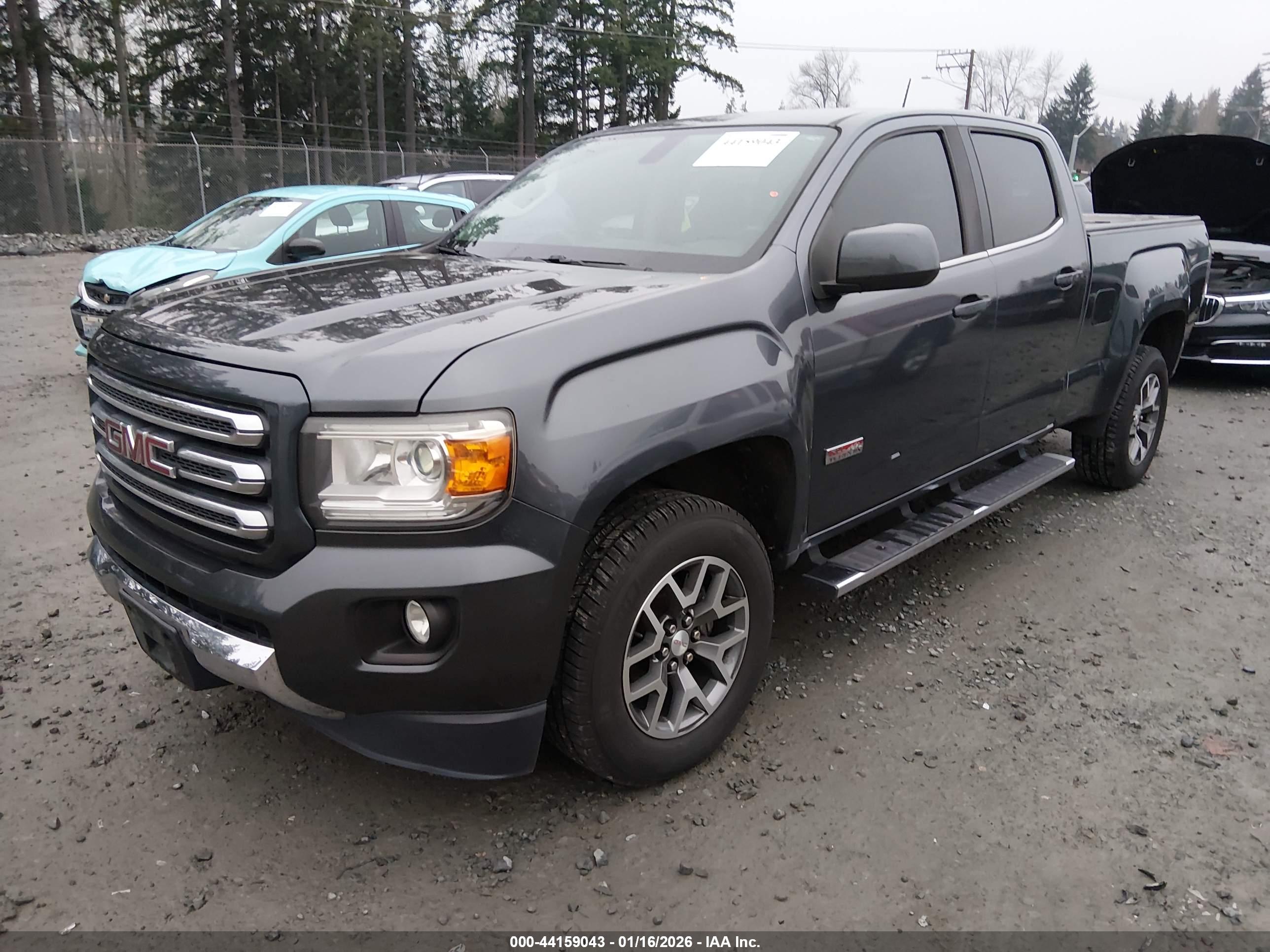 GMC CANYON image 2