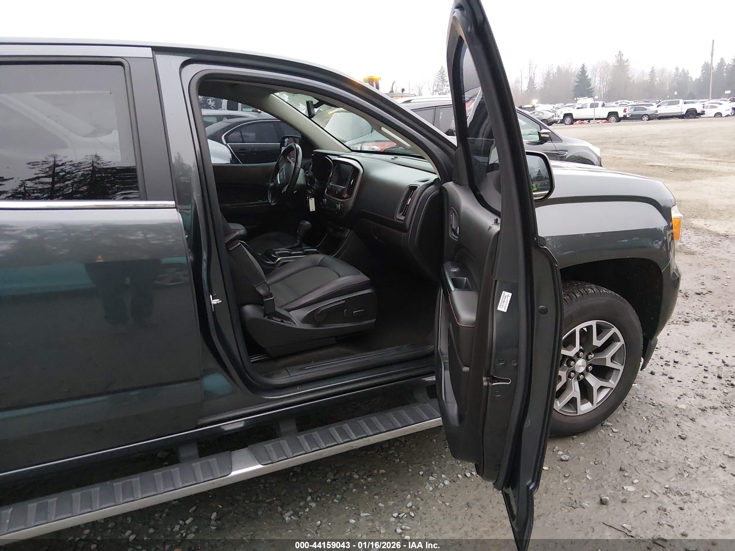 GMC CANYON image 5