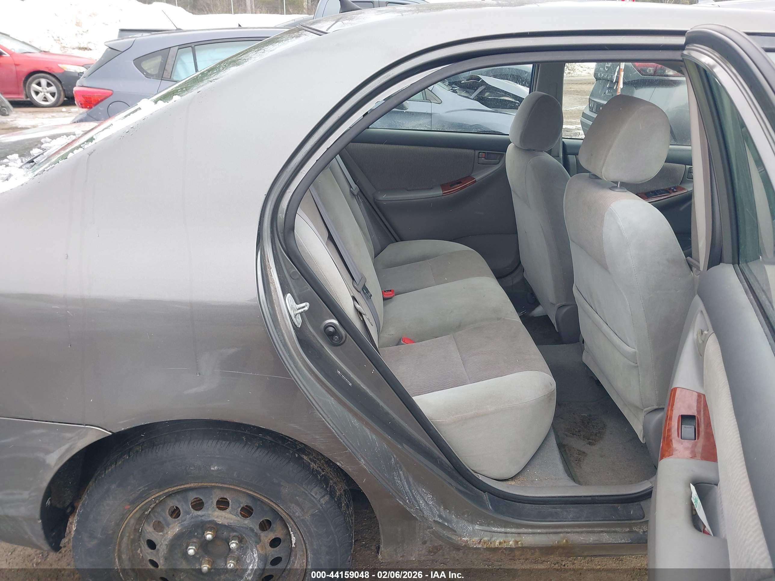 TOYOTA COROLLA image 8