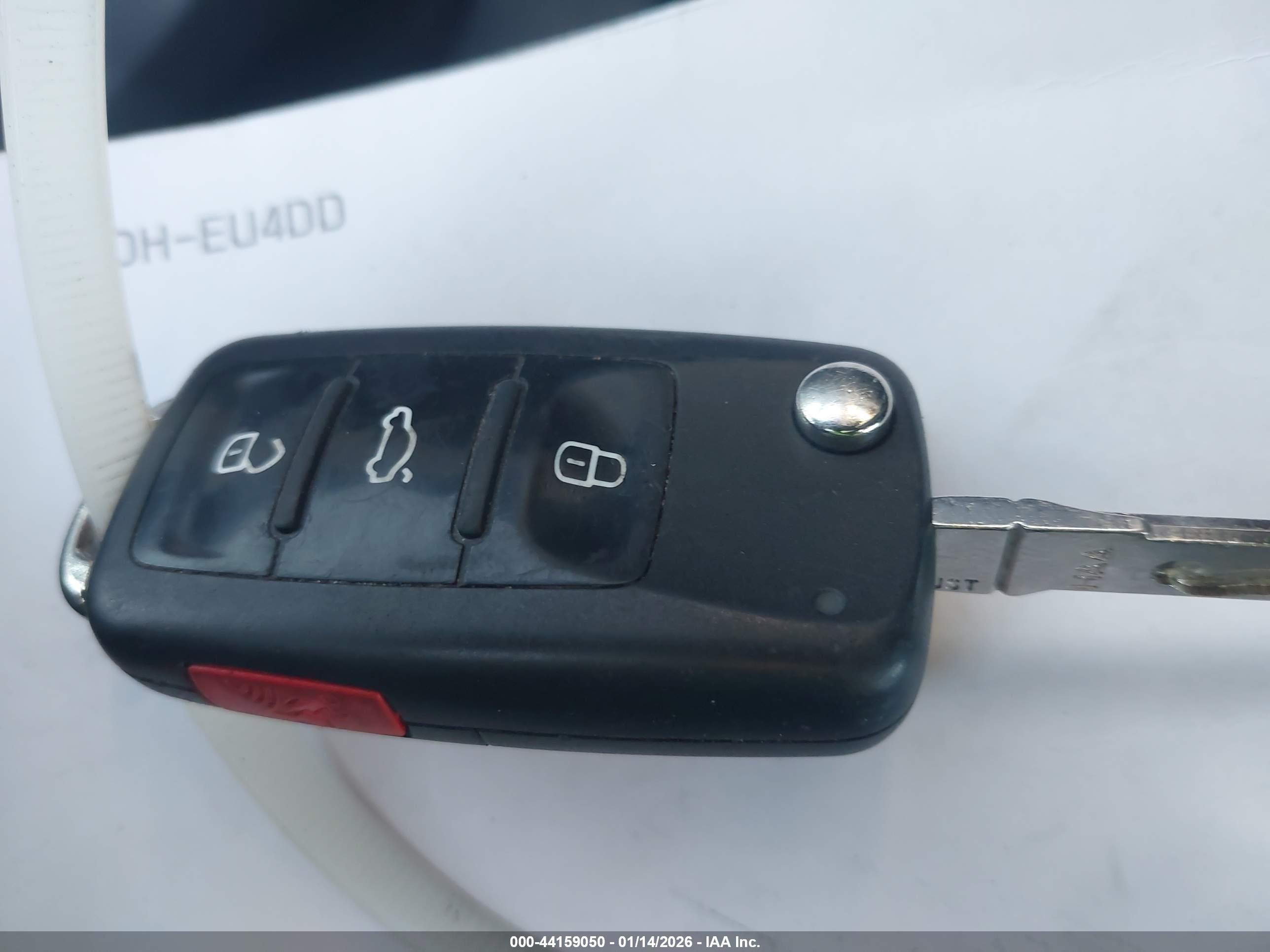 VOLKSWAGEN GOLF image 11