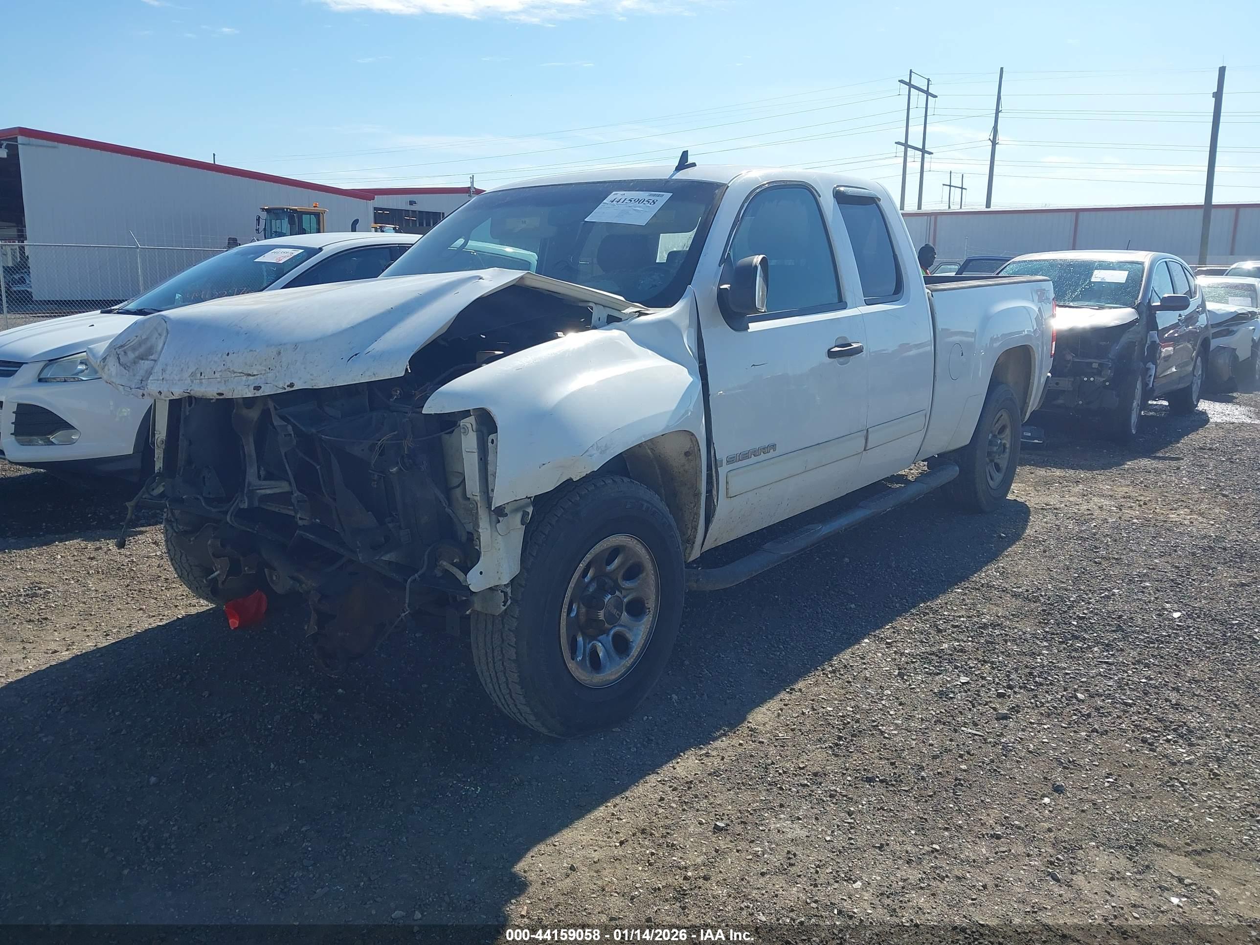 GMC SIERRA image 2