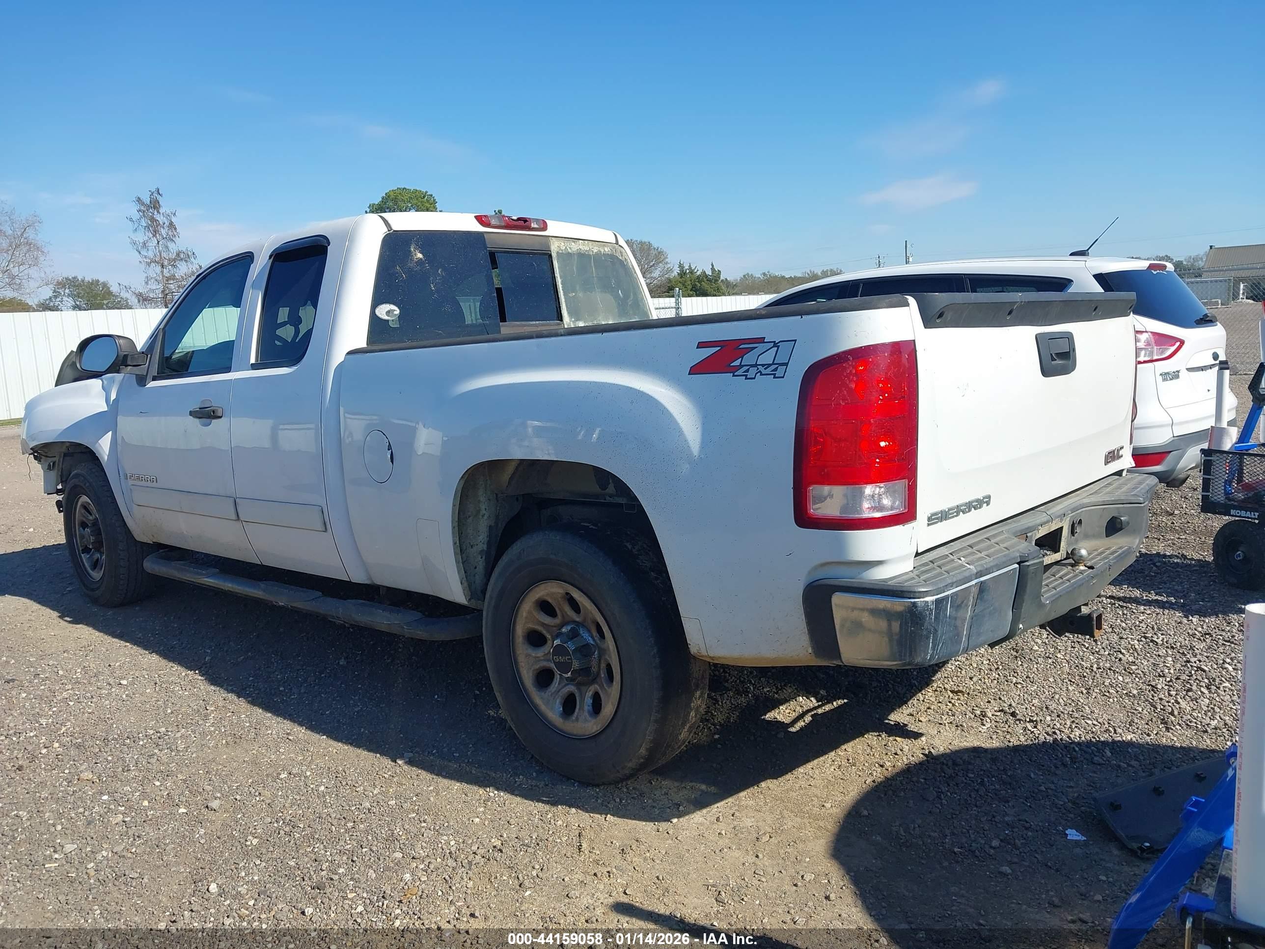 GMC SIERRA image 3