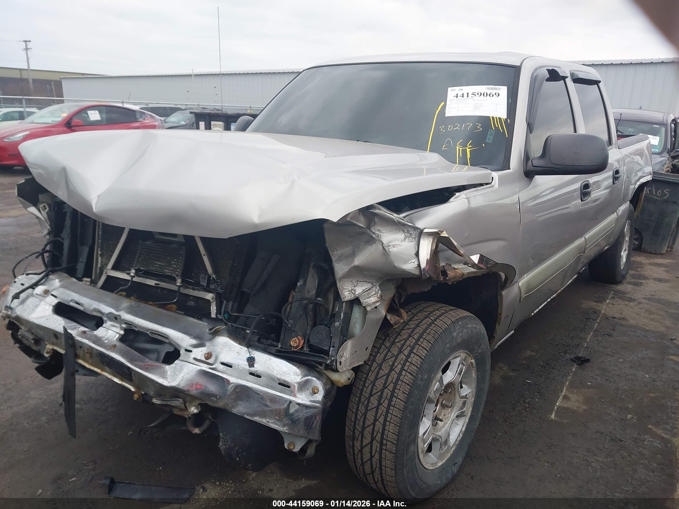 CHEVROLET SILVERADO image 2