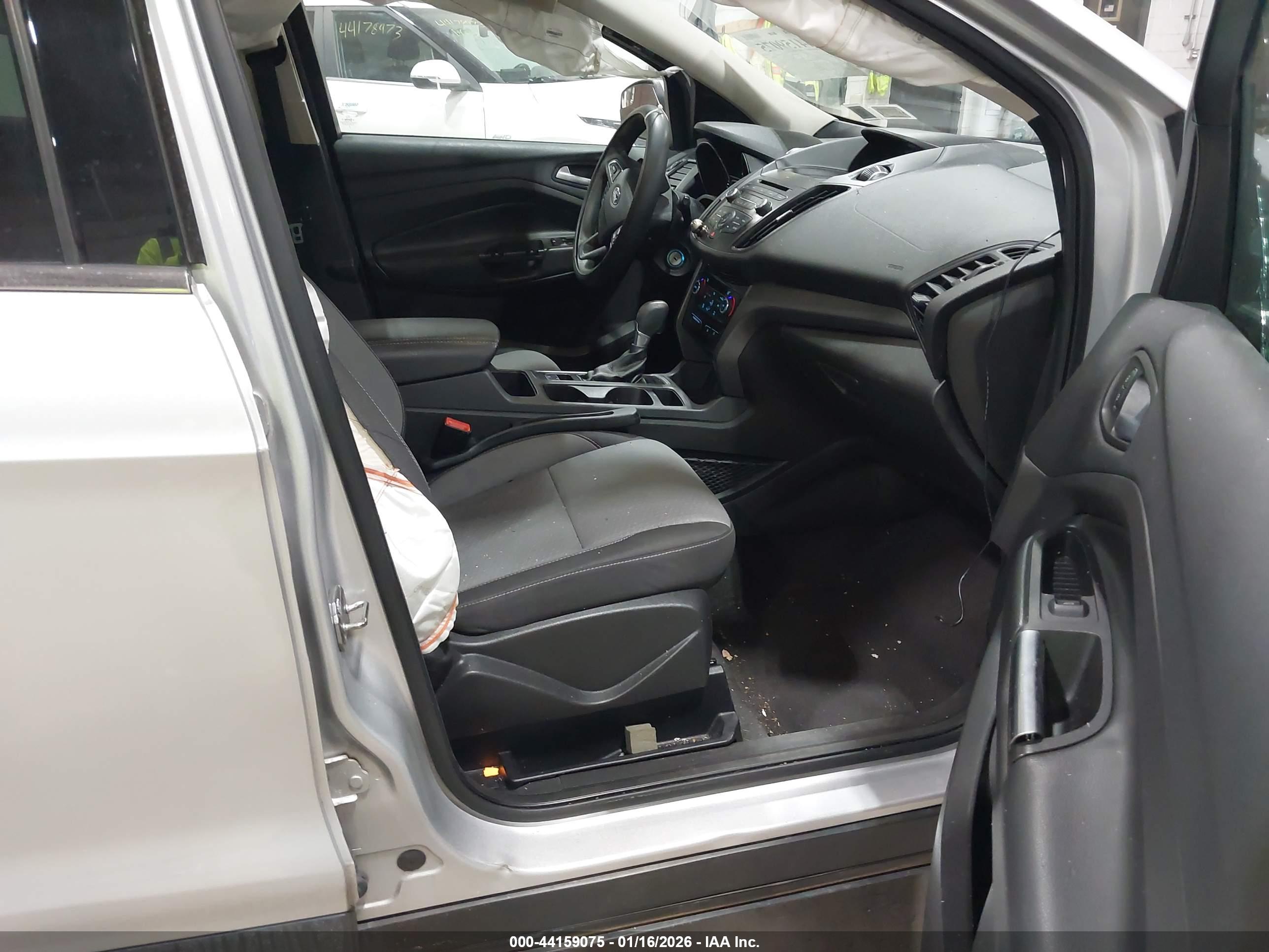 FORD ESCAPE image 5