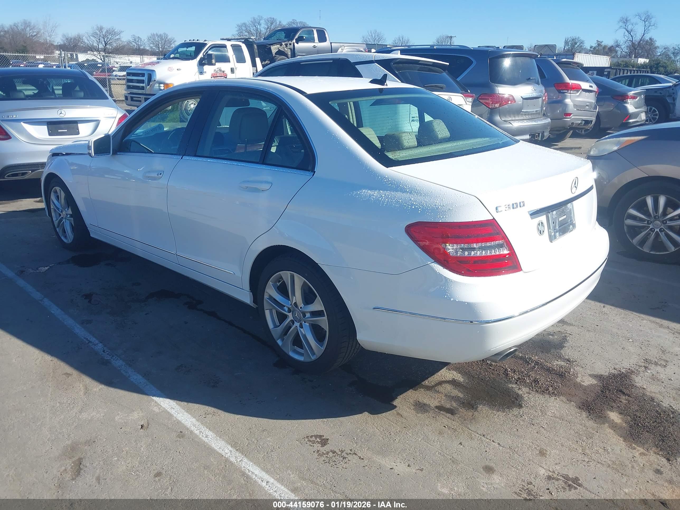 MERCEDES-BENZ C image 3