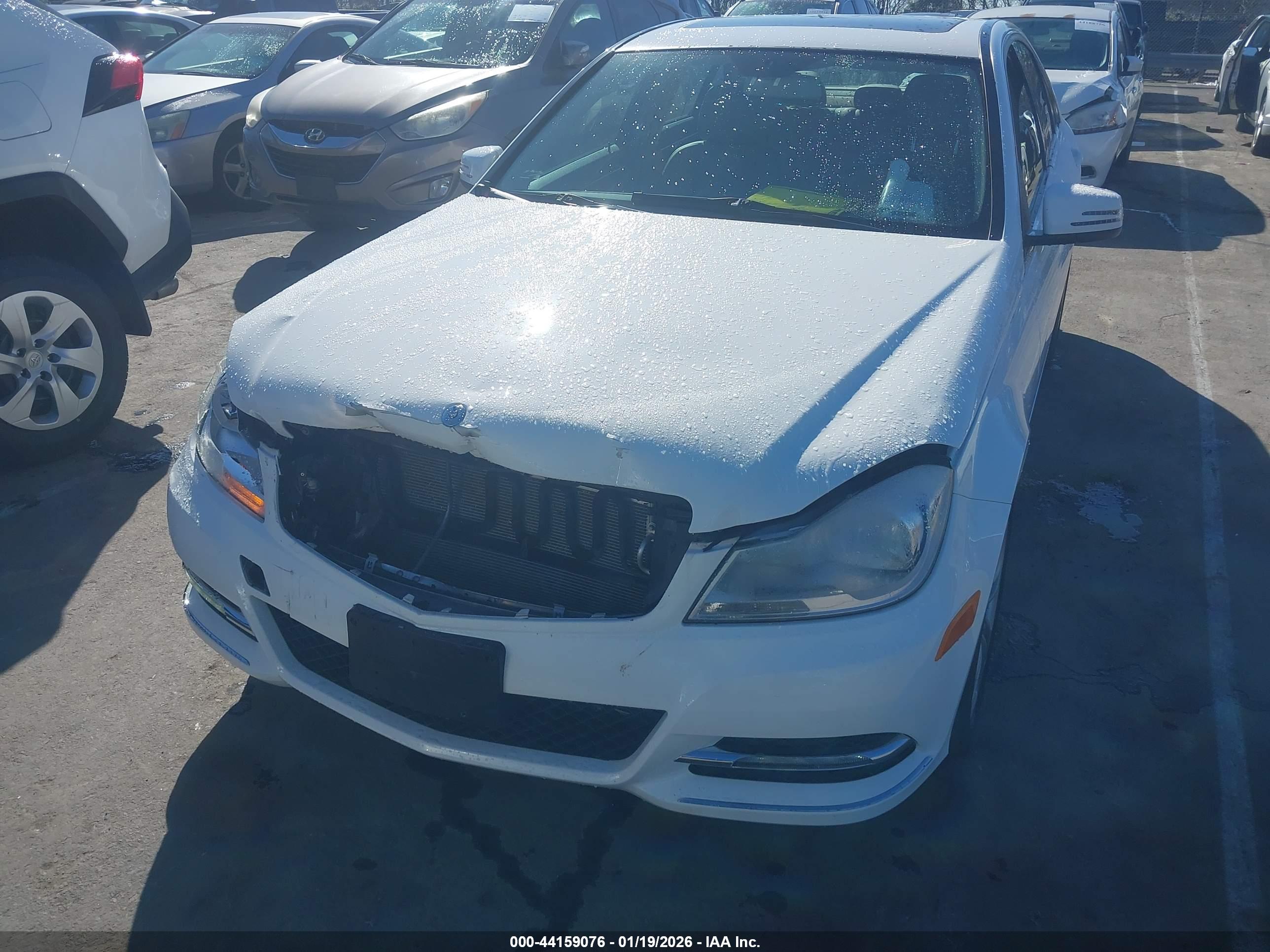 MERCEDES-BENZ C image 6