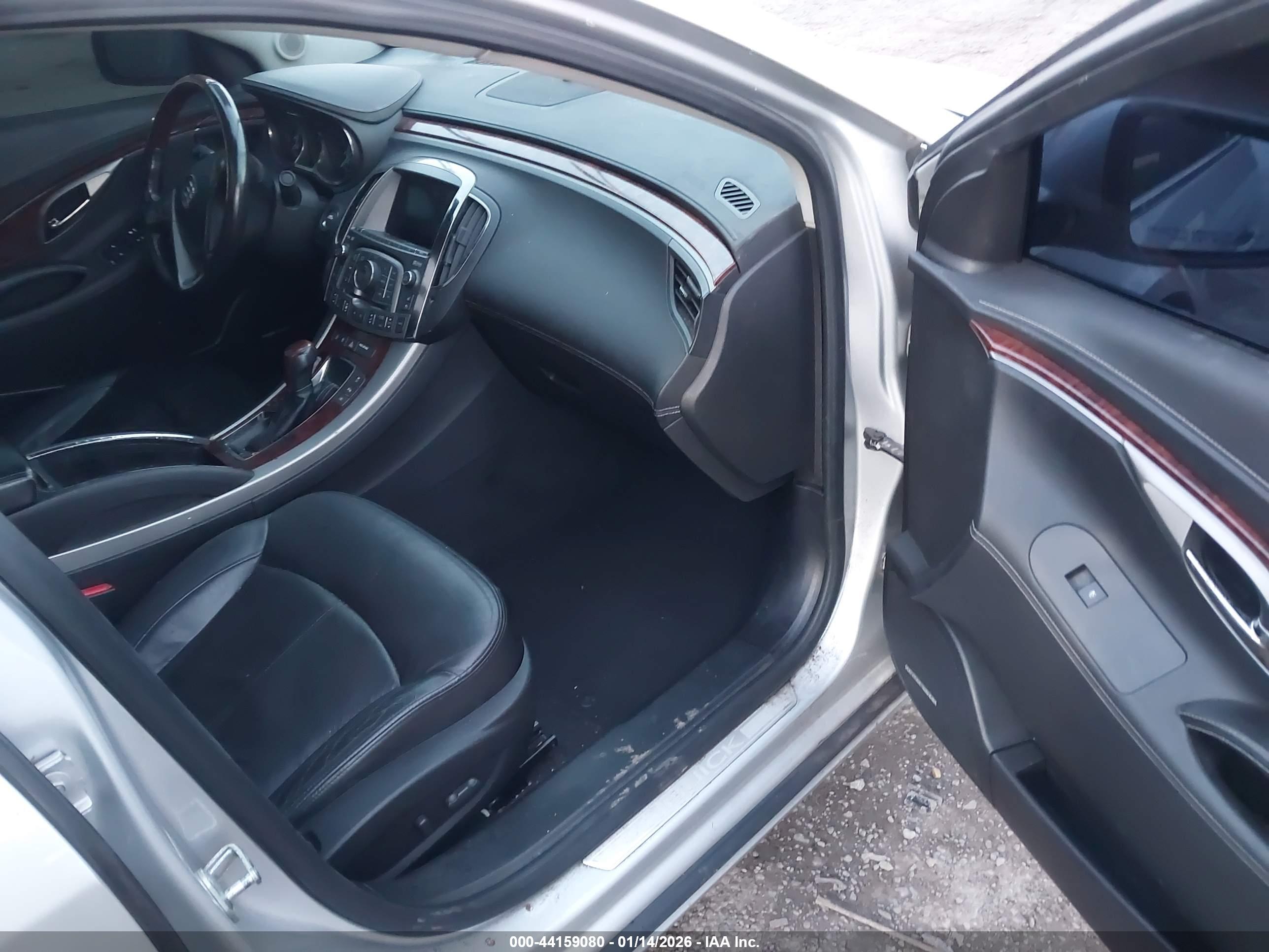 BUICK LACROSSE image 5