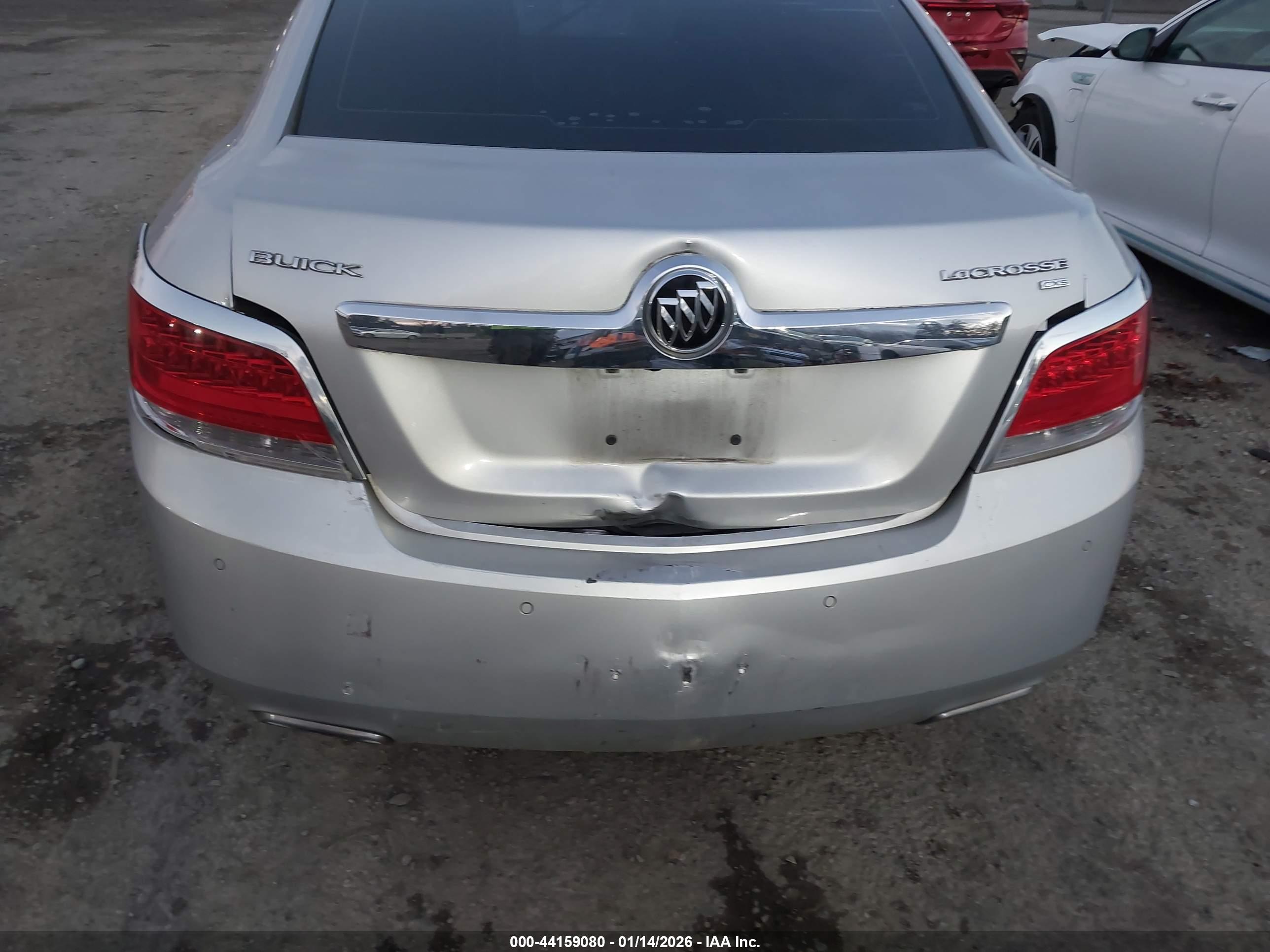 BUICK LACROSSE image 6