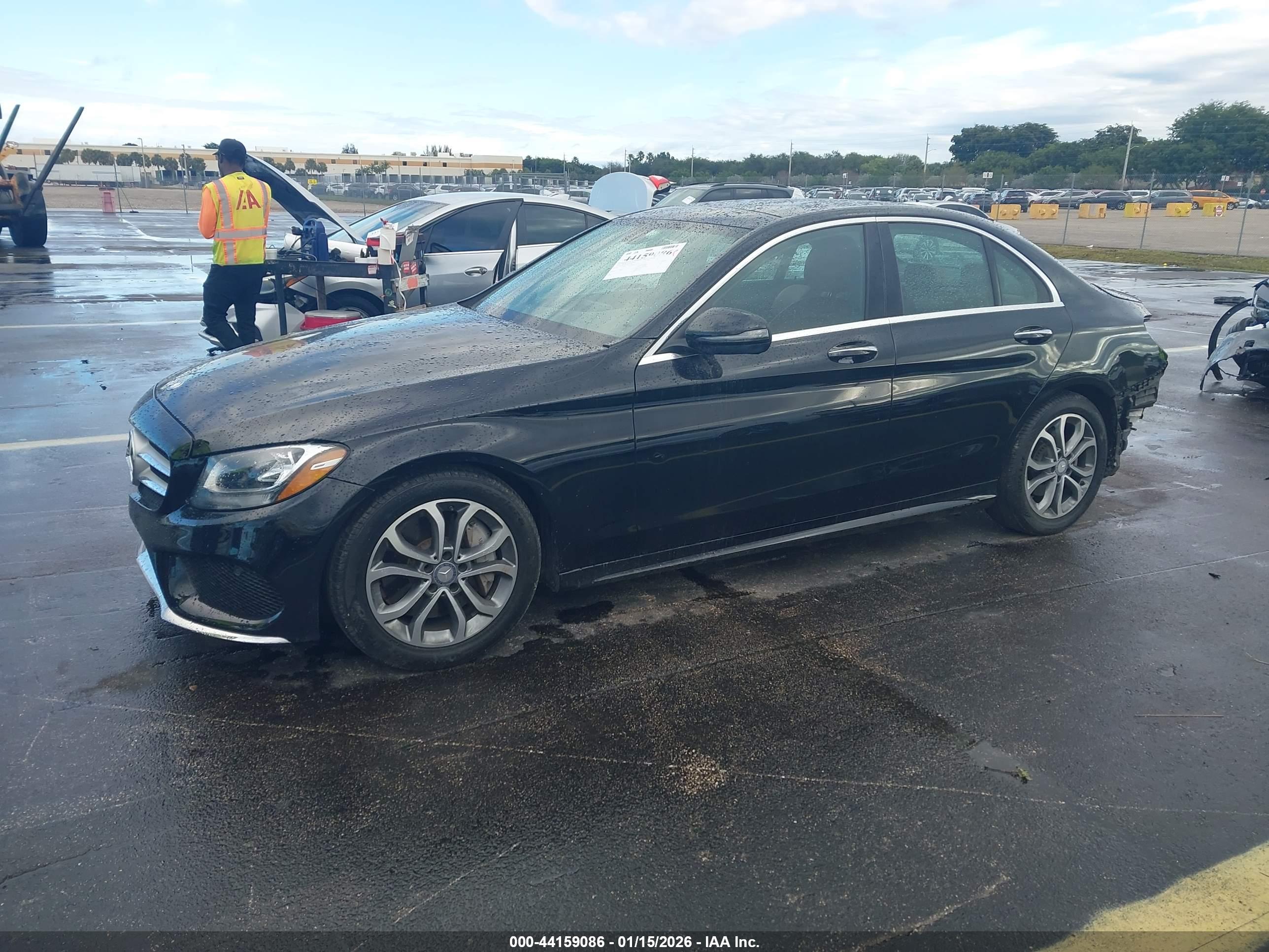 MERCEDES-BENZ C image 2