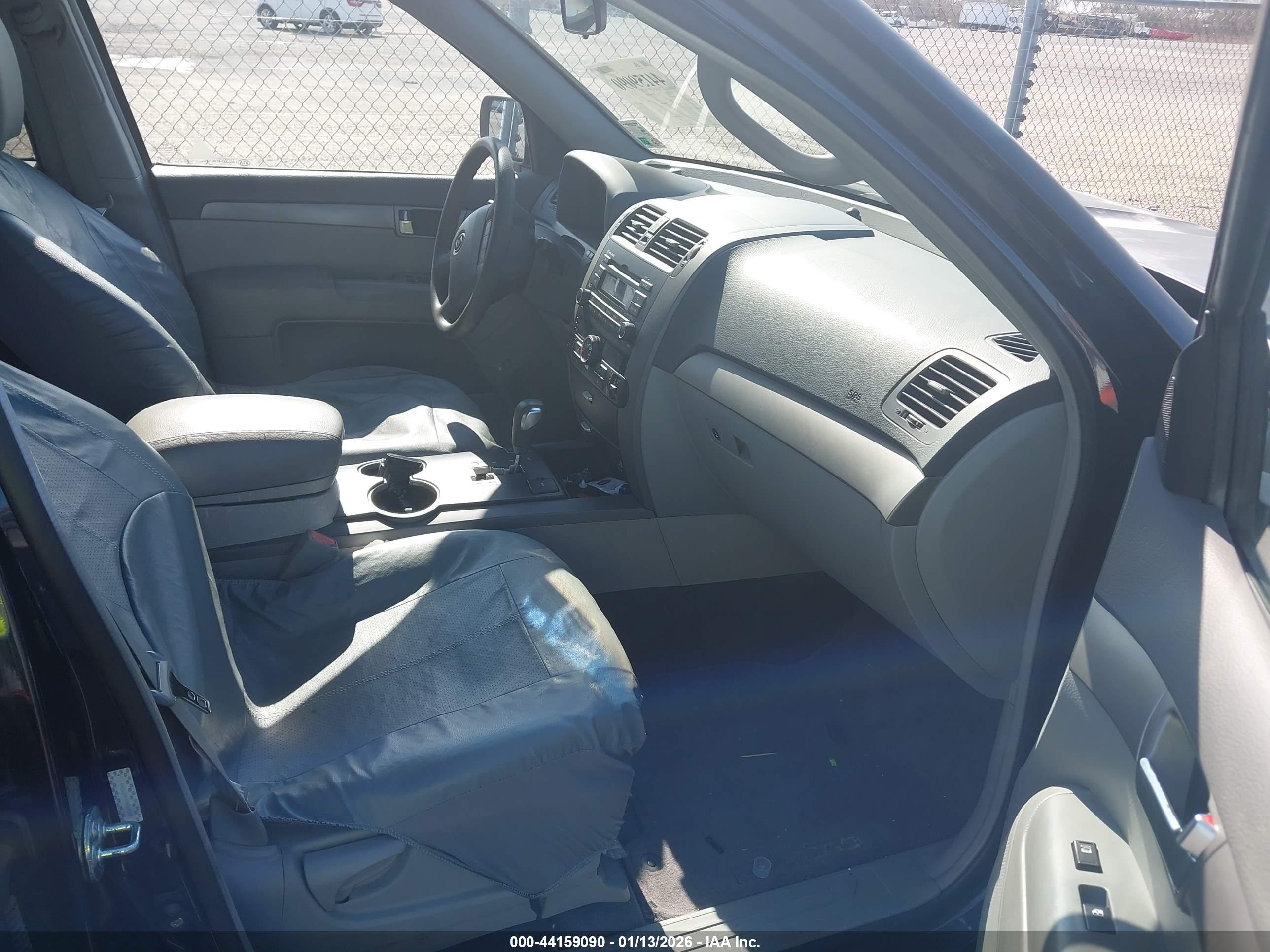 KIA BORREGO image 5