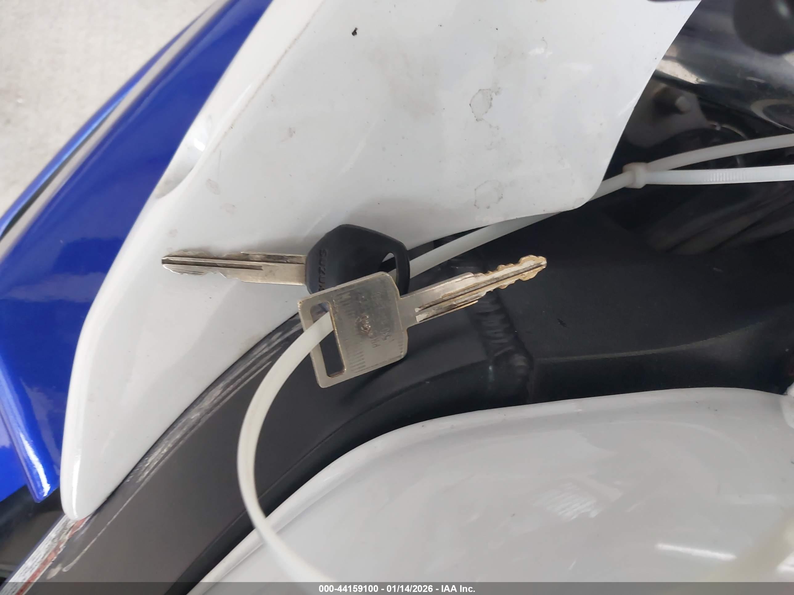 SUZUKI SV650 image 11